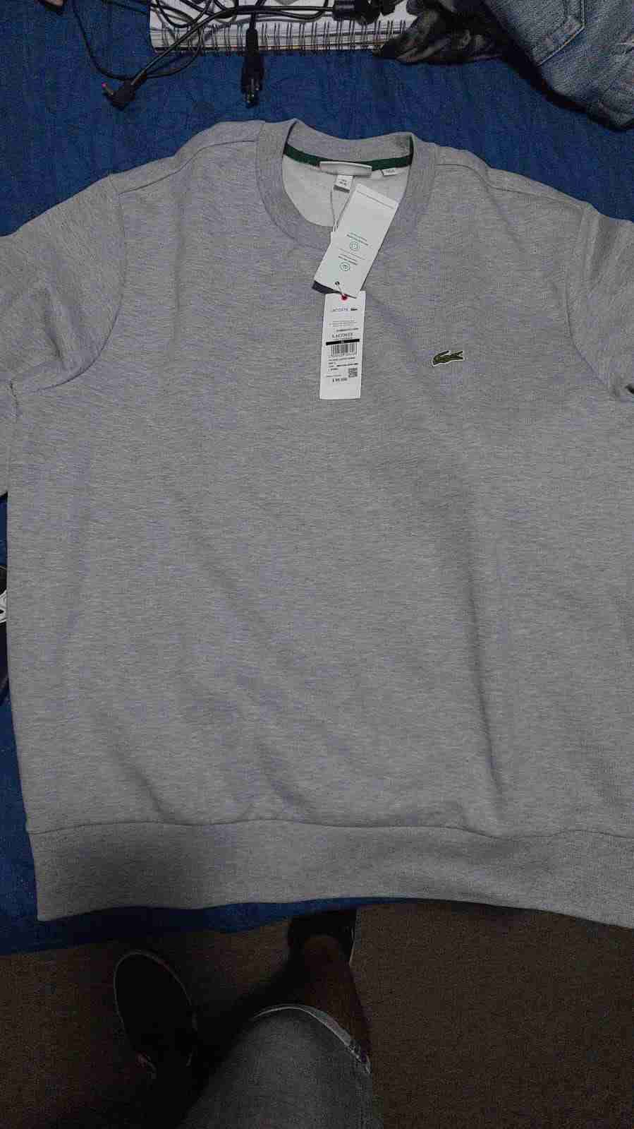 Polerón gris marca Lacoste - miniatura 4