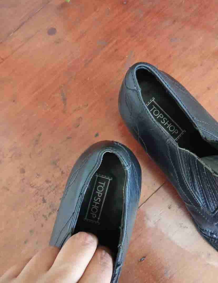 Zapatos negros de cuero estilo vintage - miniatura 2