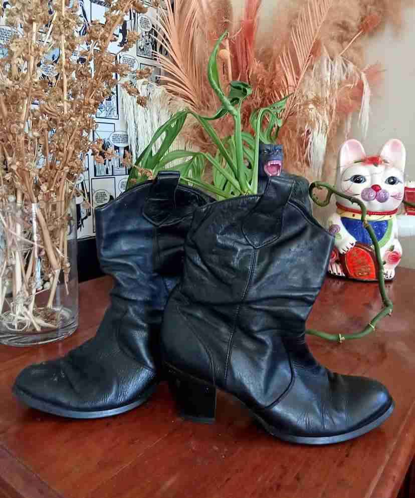 Botas de cuero negras