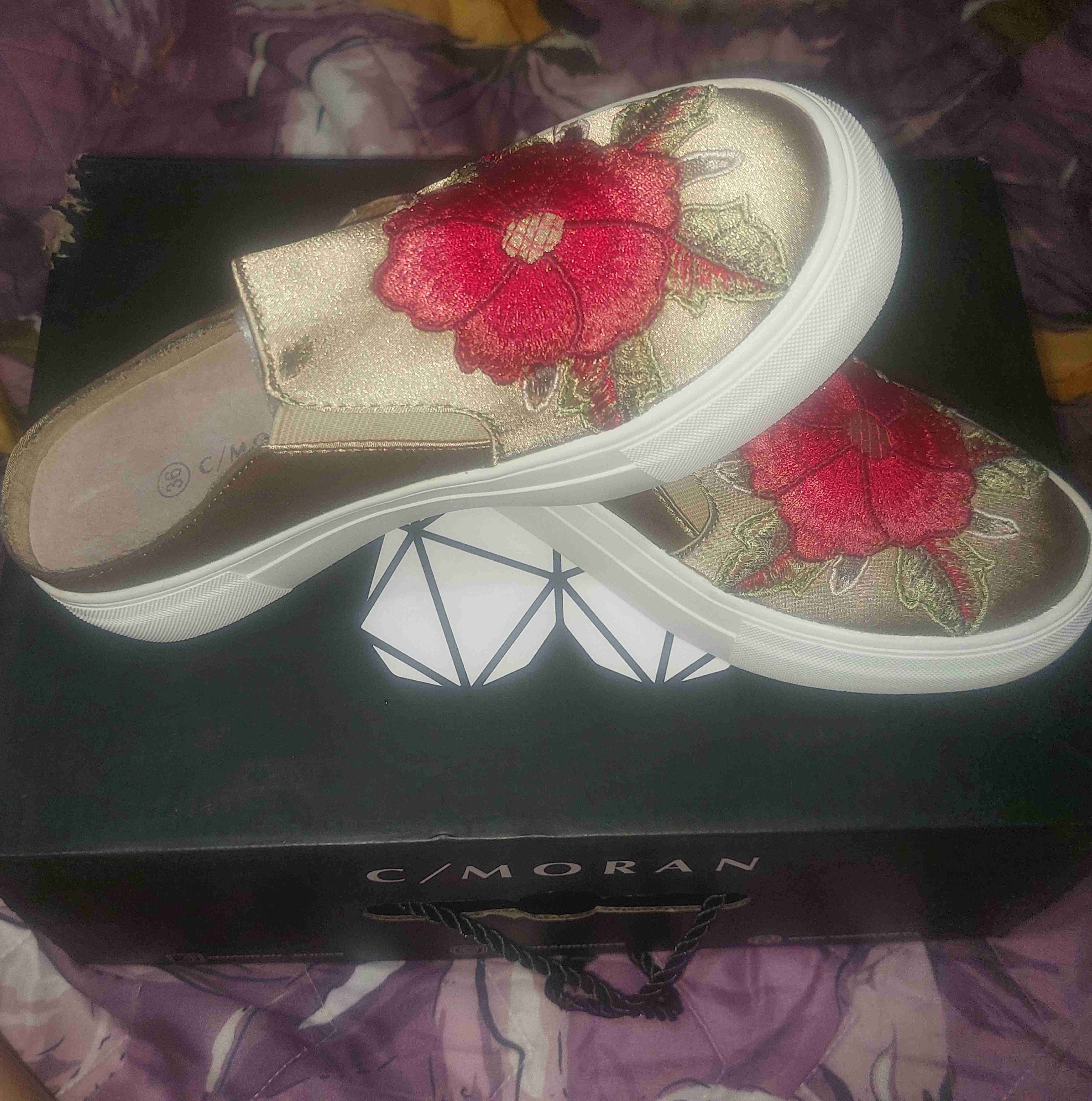 Zapatillas bordadas florales - 1