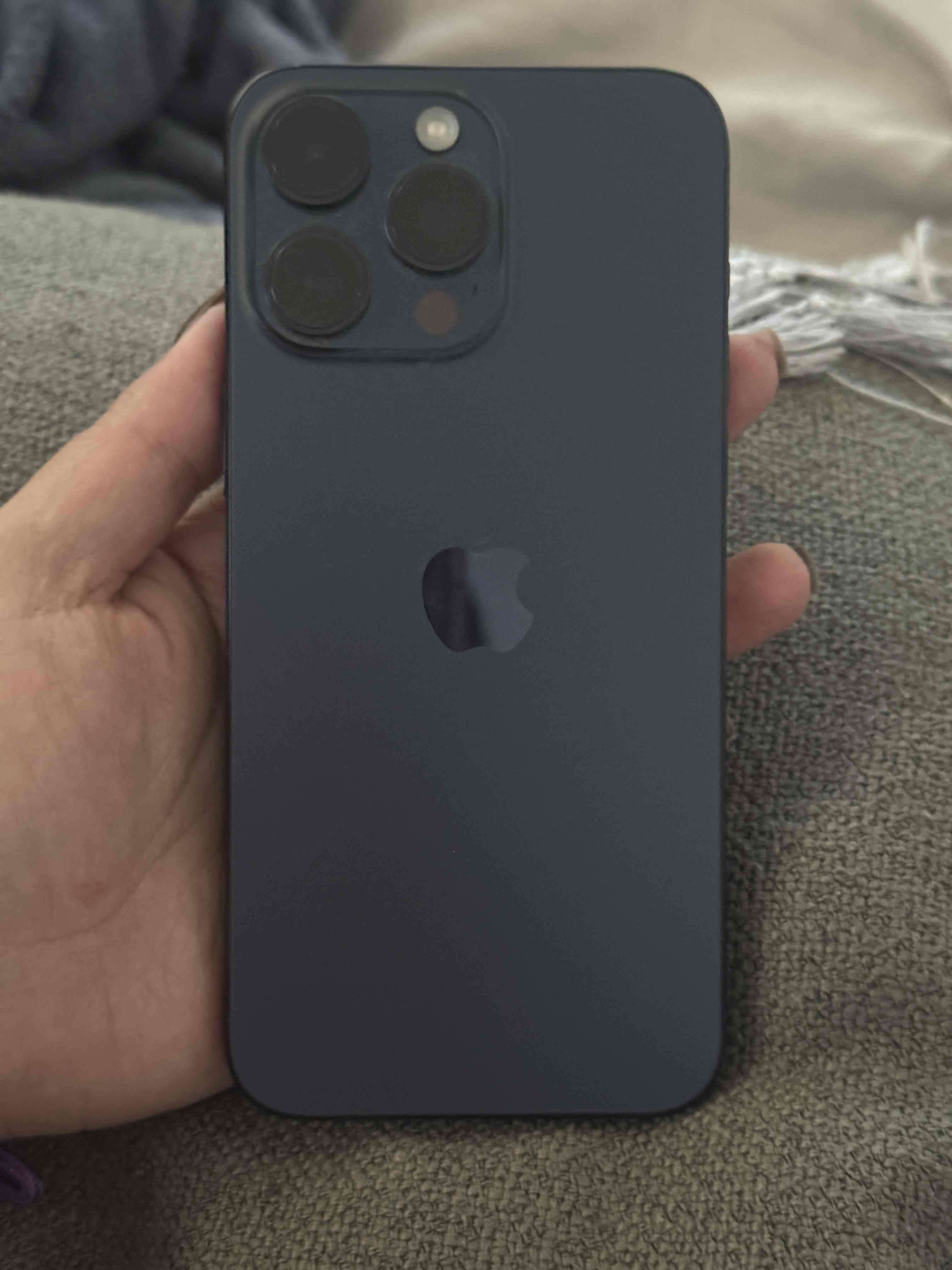 iPhone 15 pro max - 2