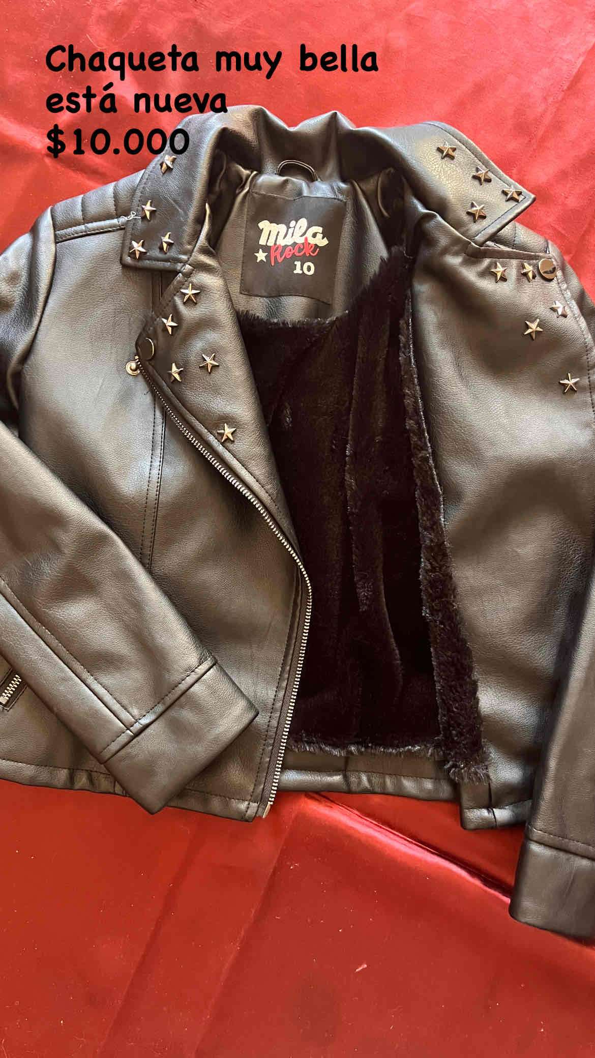 Chaqueta negra con estrellas