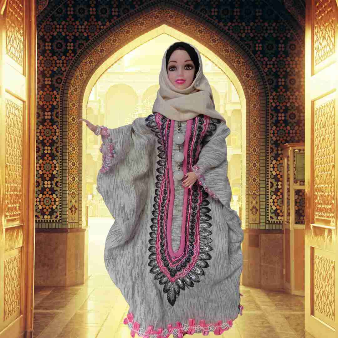 Muñeca con vestido tradicional - miniatura 1