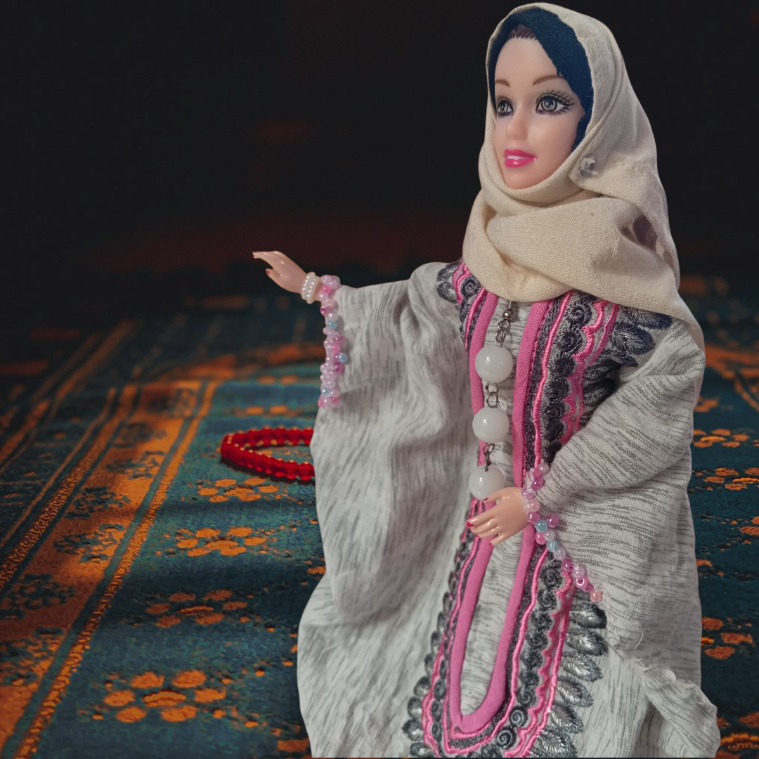 Muñeca con vestido tradicional - miniatura 2