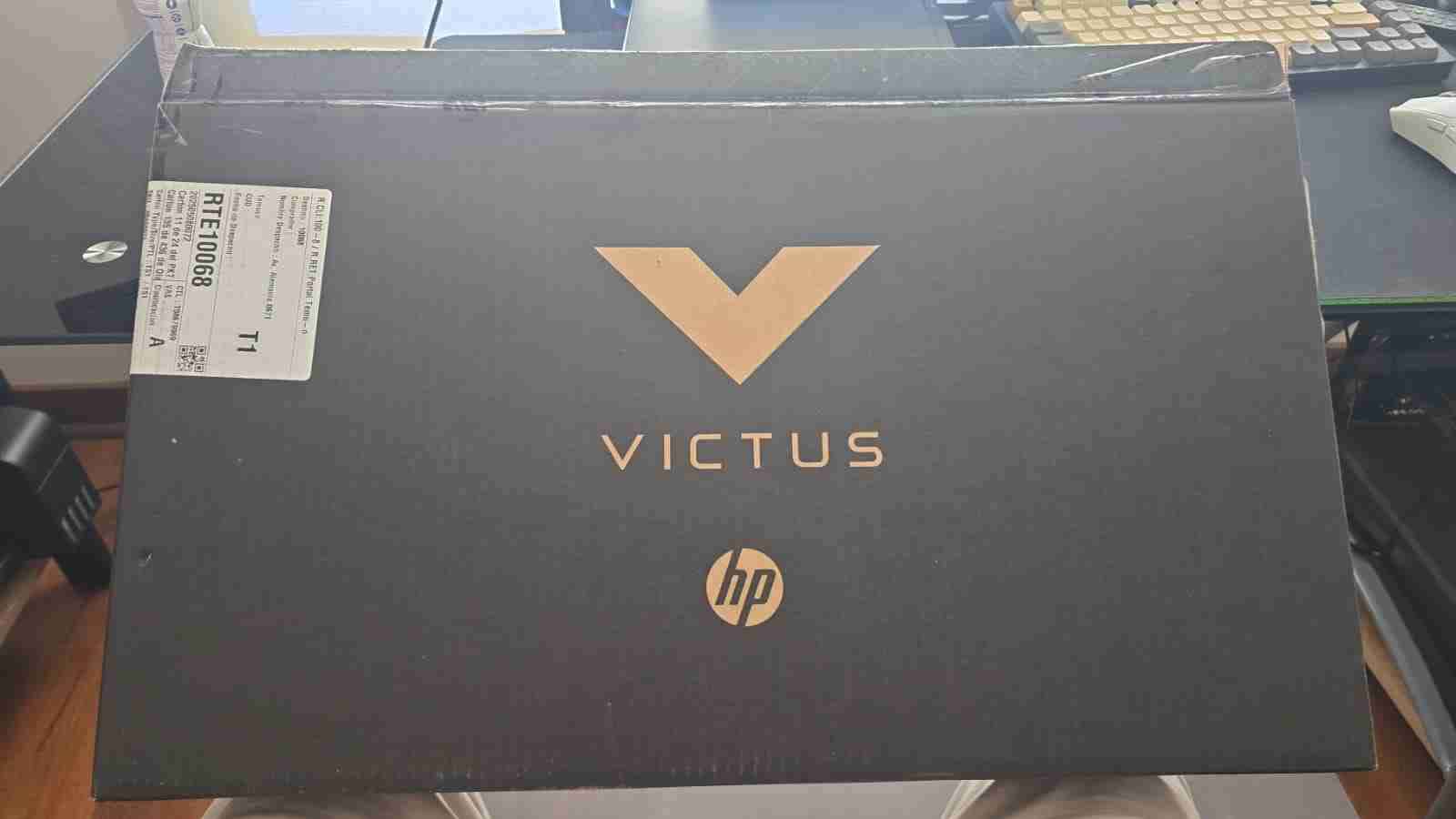 Notebook HP Victus 16" usado - miniatura 2