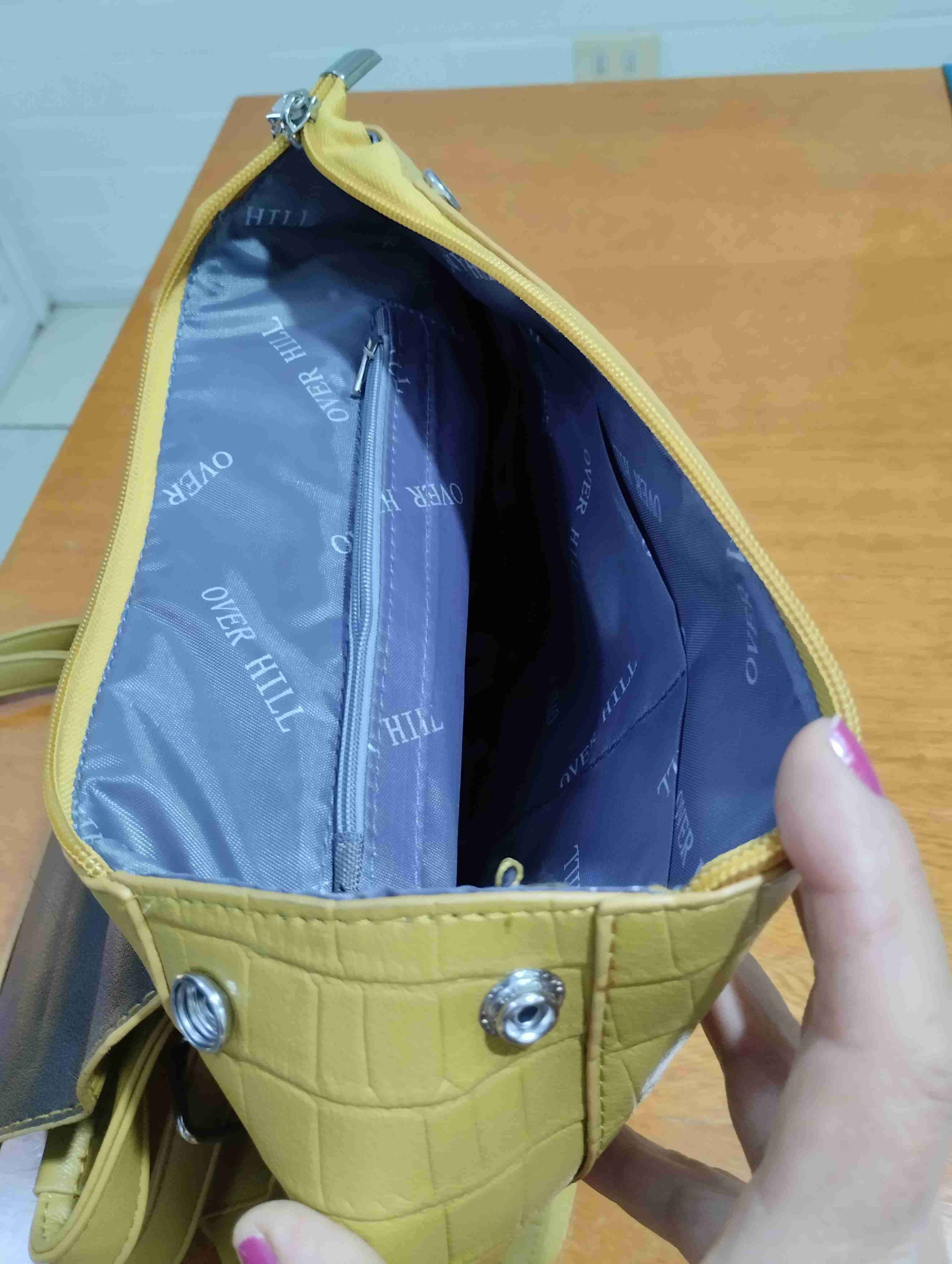 Cartera amarilla texturizada - 4