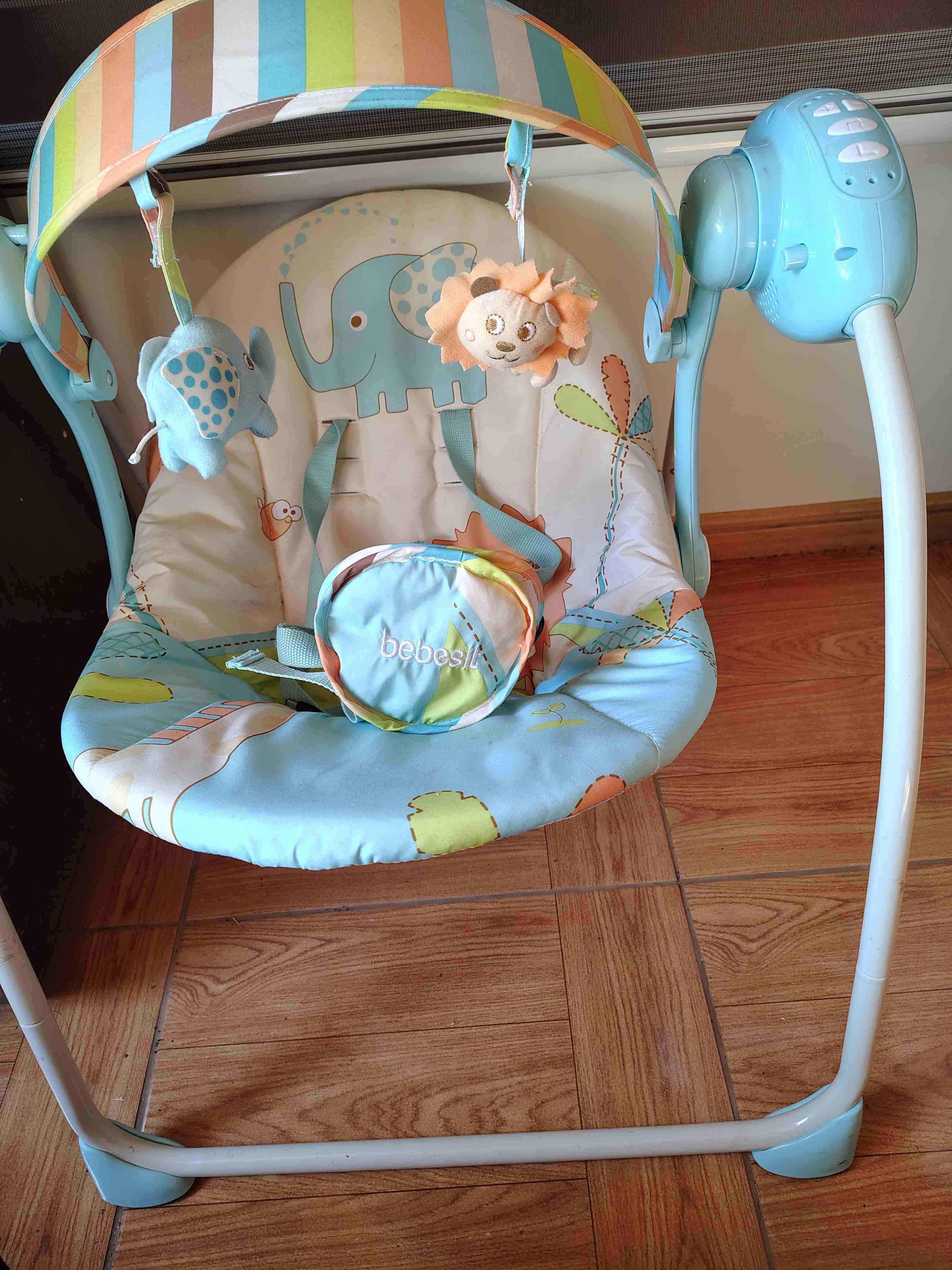 Mecedora electrica, con vibraciones y musica - miniatura 1