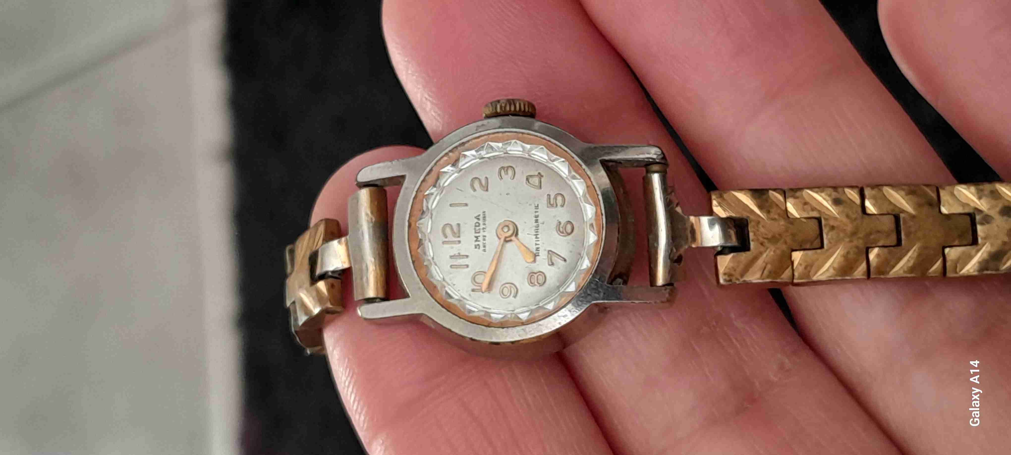 Reloj dorado vintage Smeda - miniatura 1