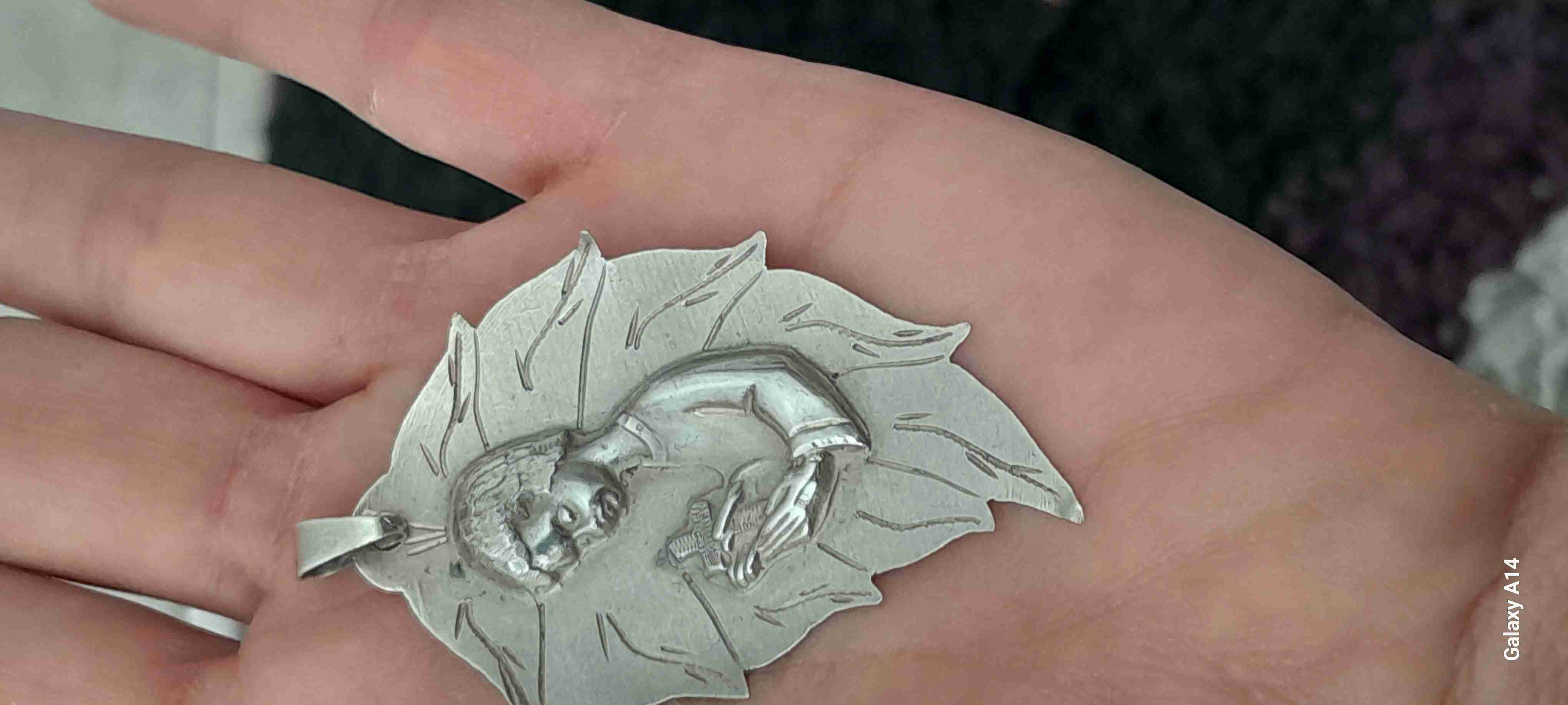 Medallón religioso en forma de hoja plata 970 - miniatura 2