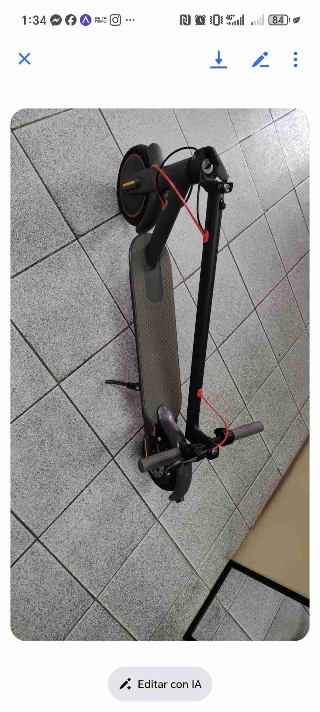 Scooter eléctrico plegable negro