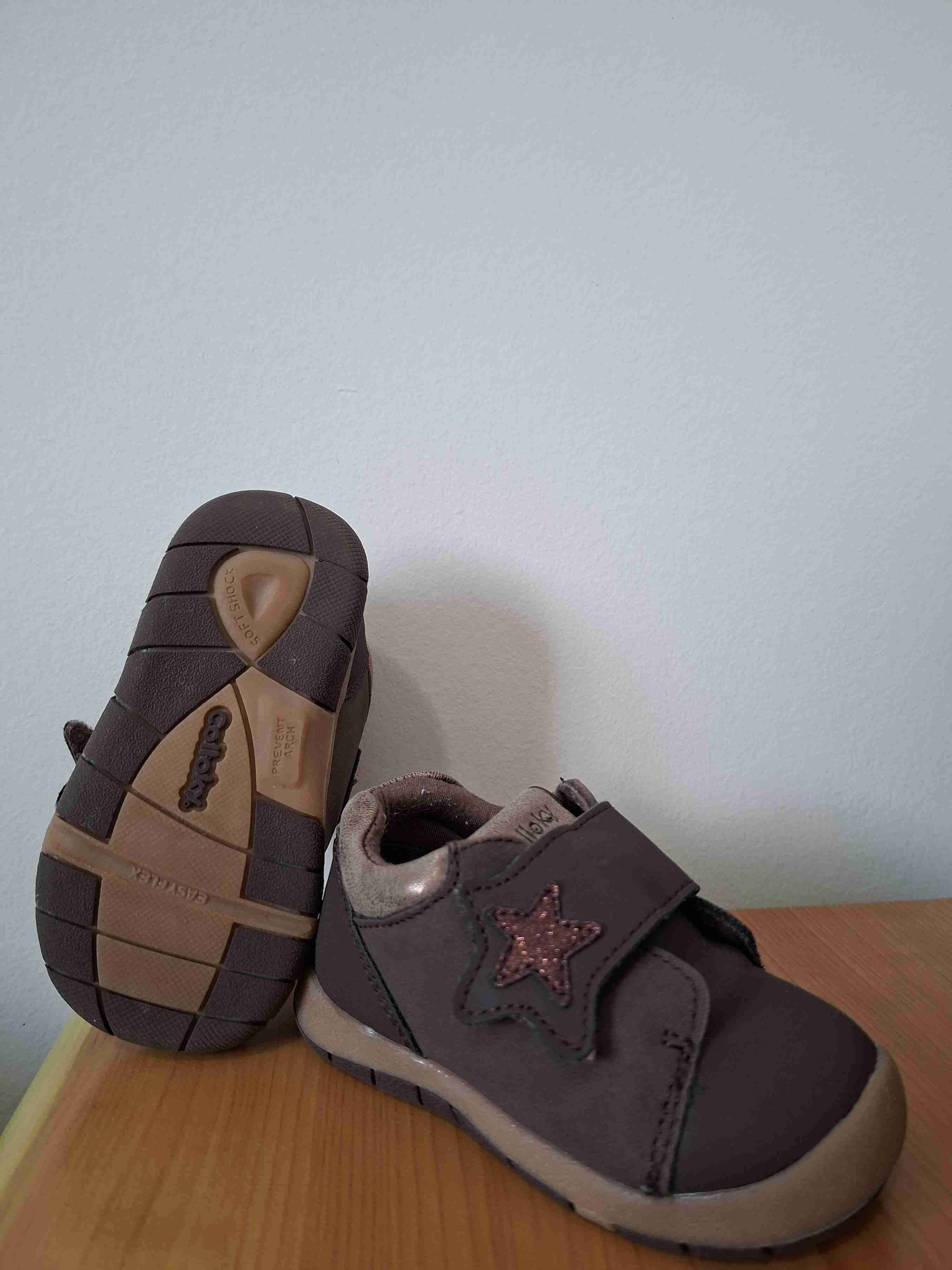 Zapatillas marrones para niña - miniatura 1