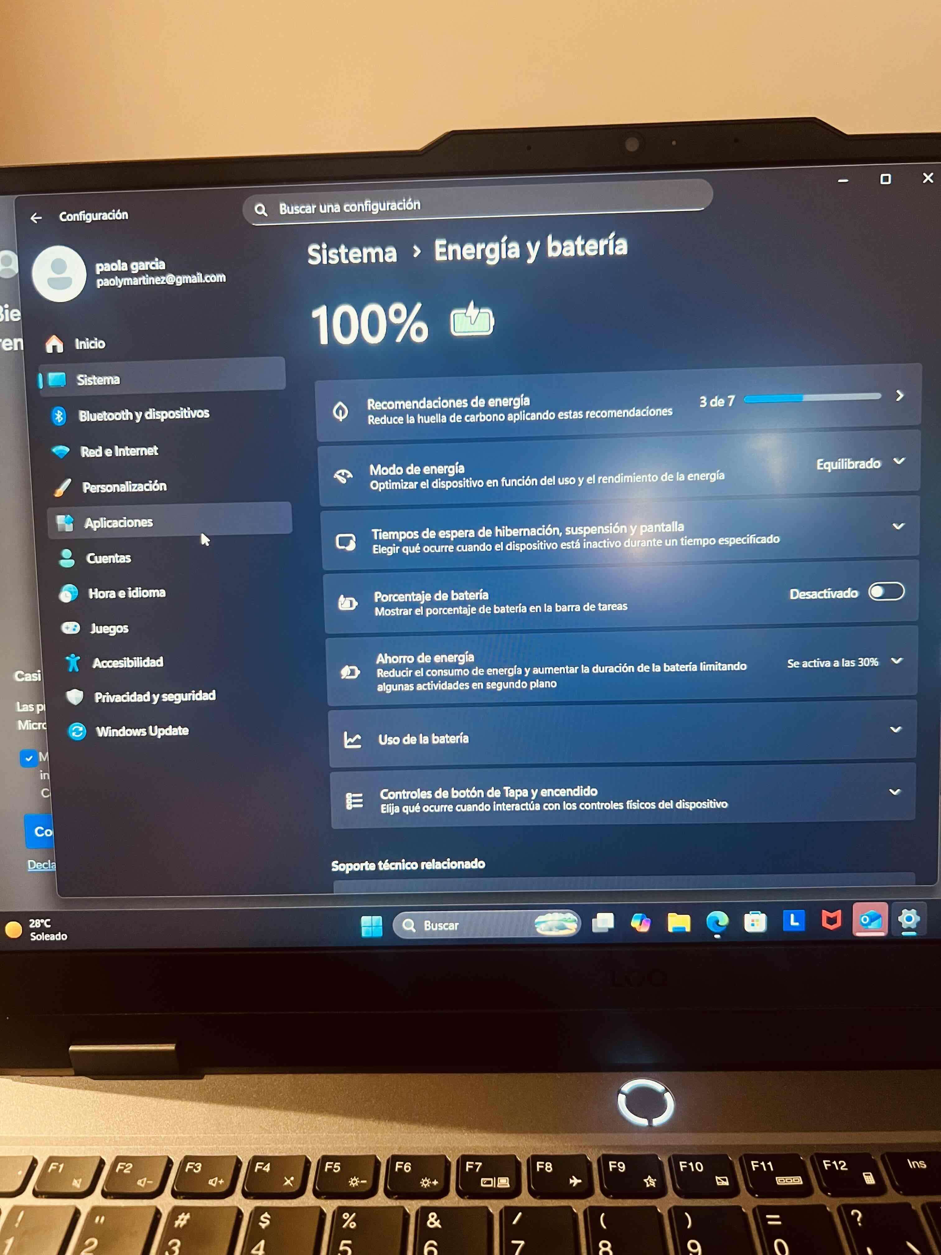 Laptop con procesador Intel Core - 6