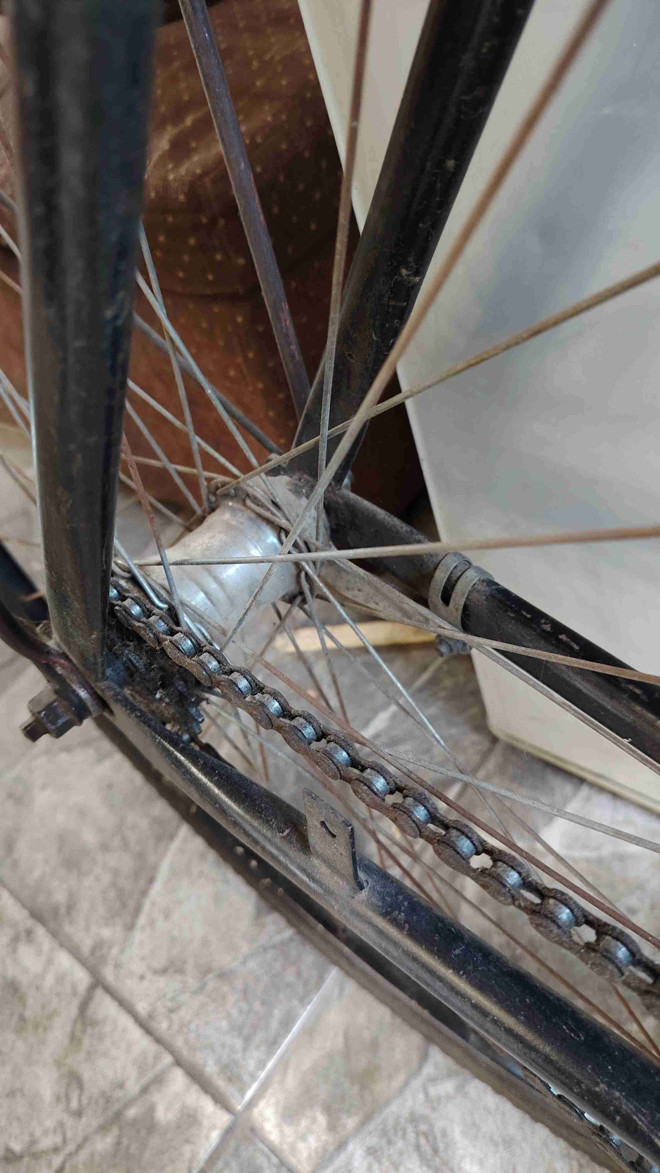 Bicicleta vintage negra - 4