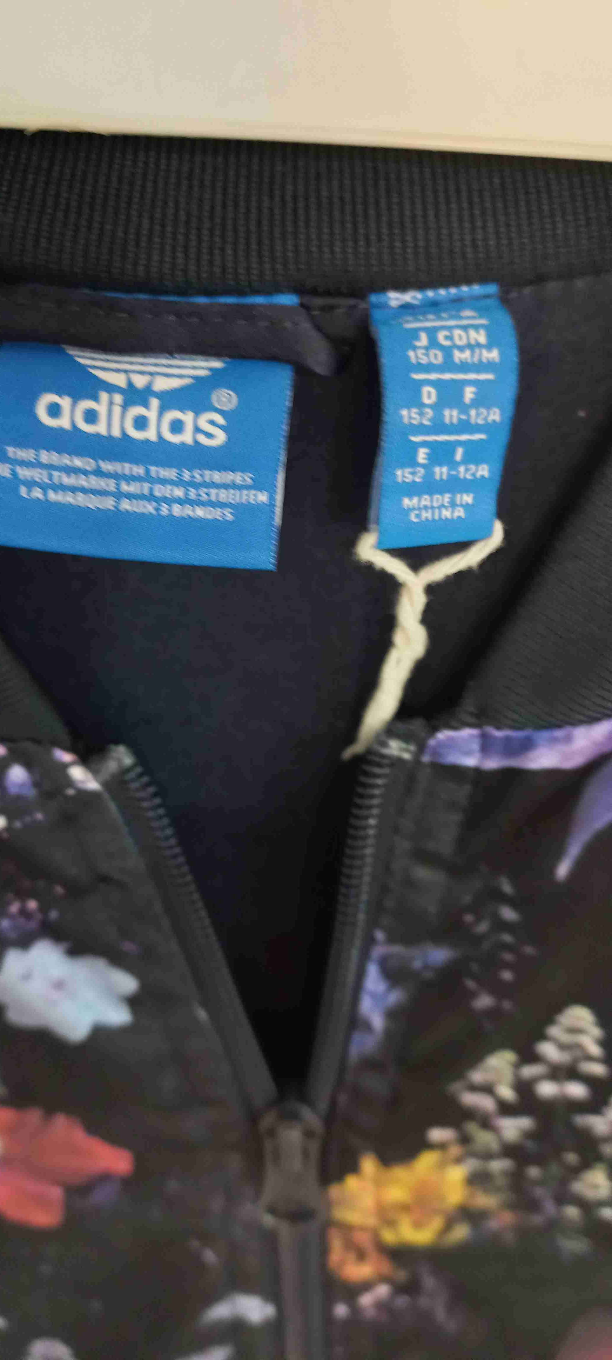 Chaqueta Adidas floral estampada Talla 12 - miniatura 2
