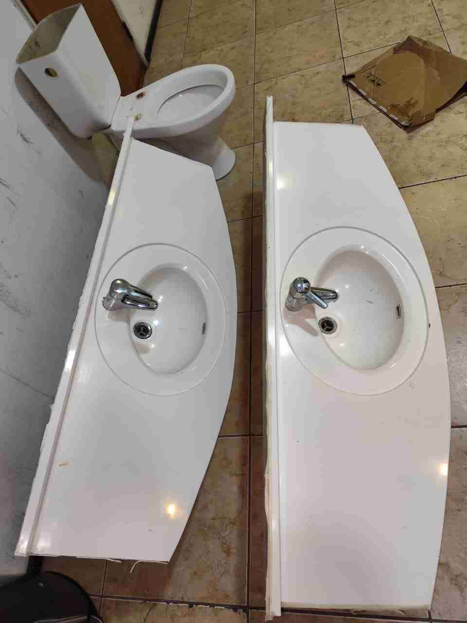 Conjunto de lavamanos con grifería - 2