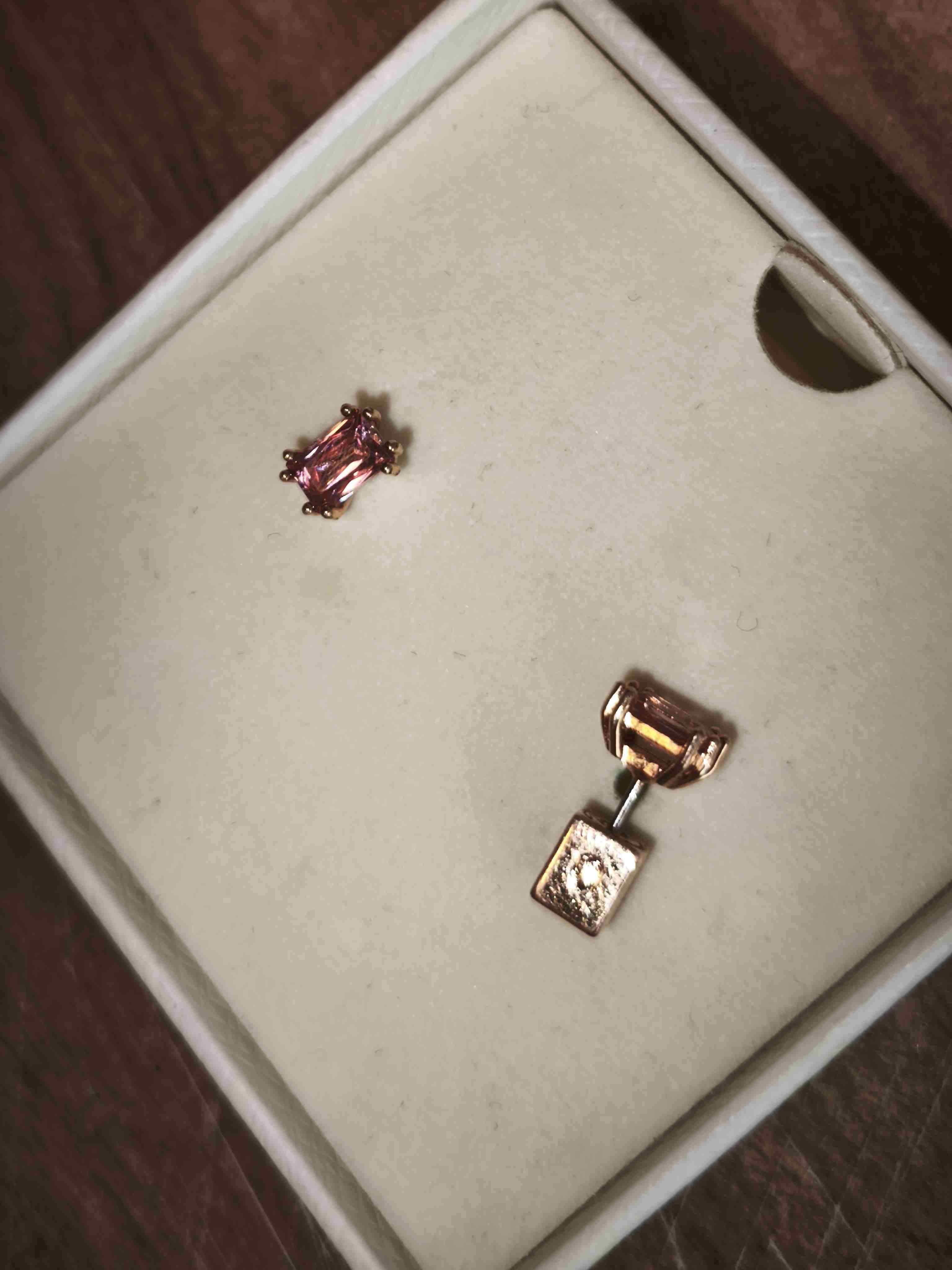 Aros Swarovski rosados en caja - 3