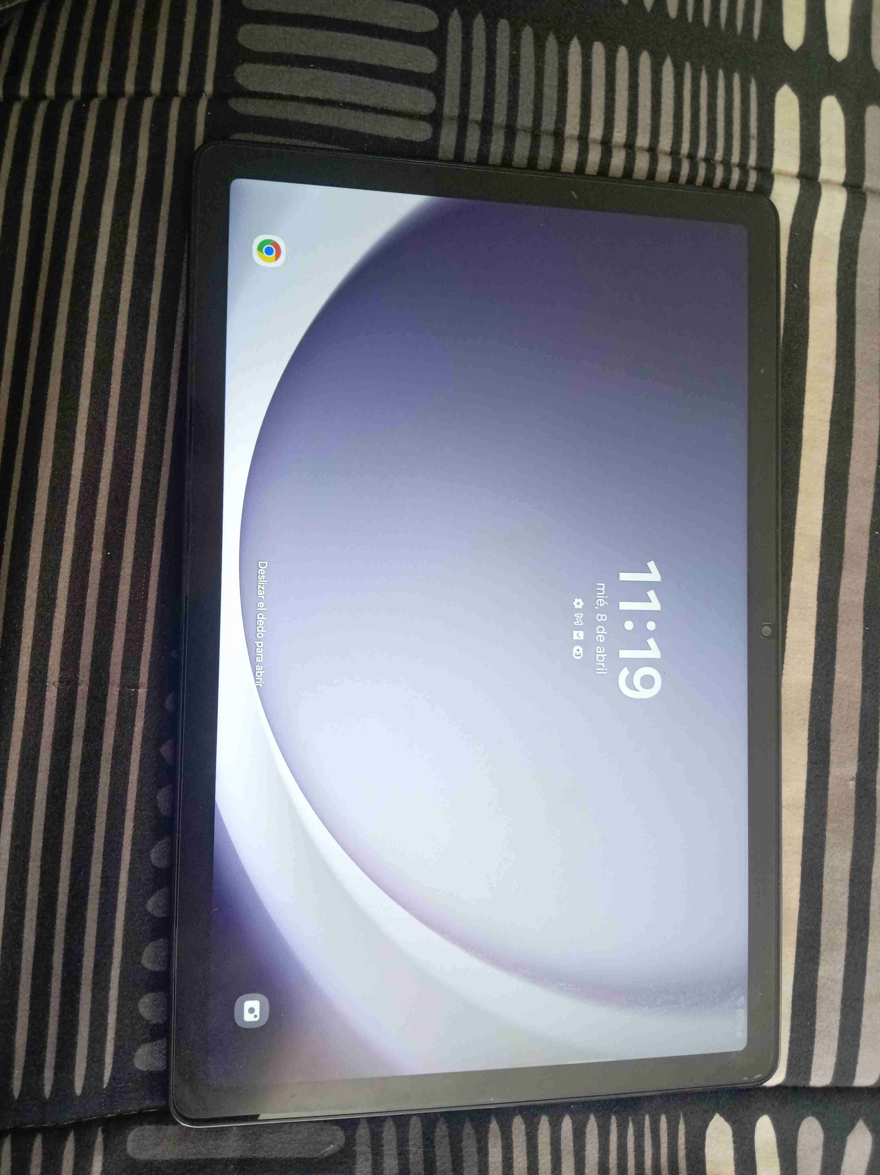 Tablet Samsung negra - miniatura 1