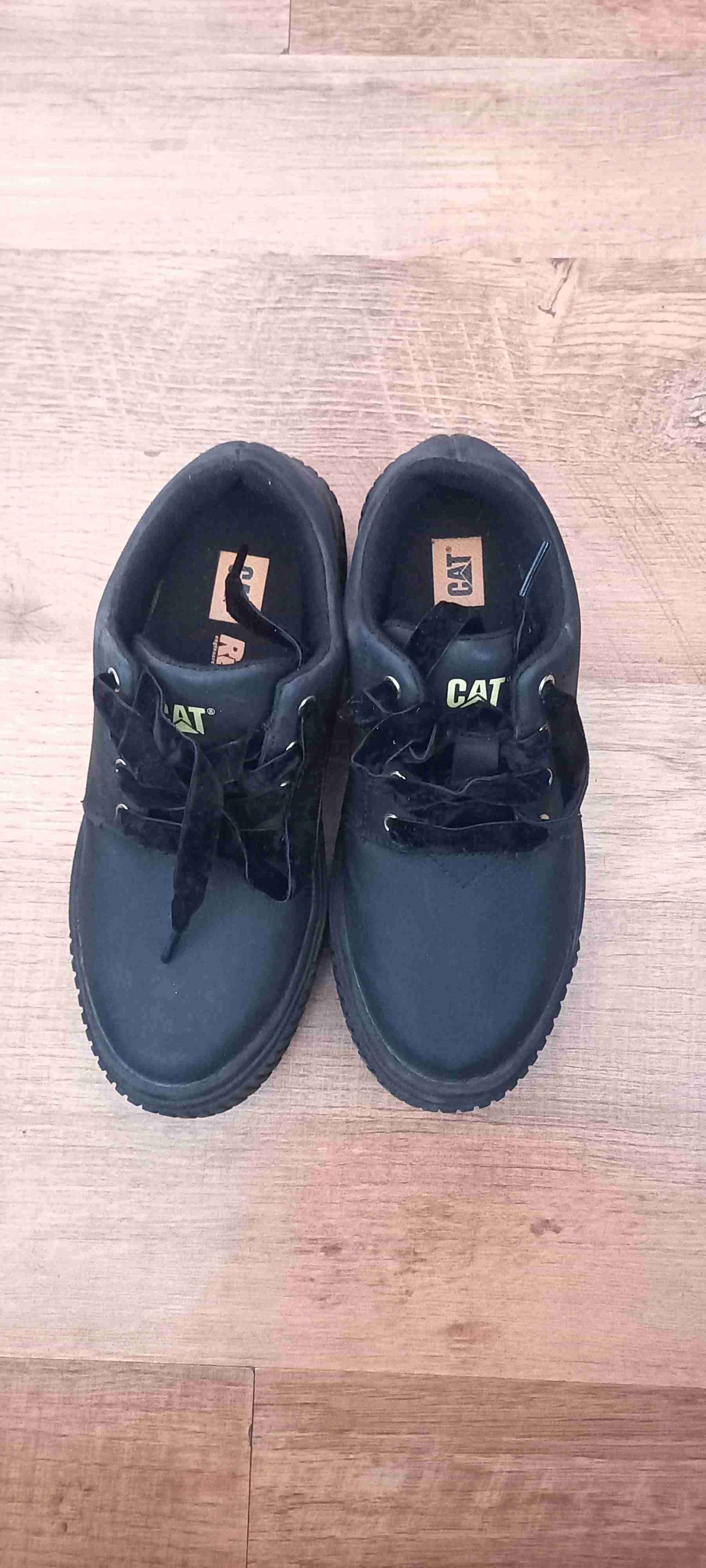 Zapatos negros CAT - 1