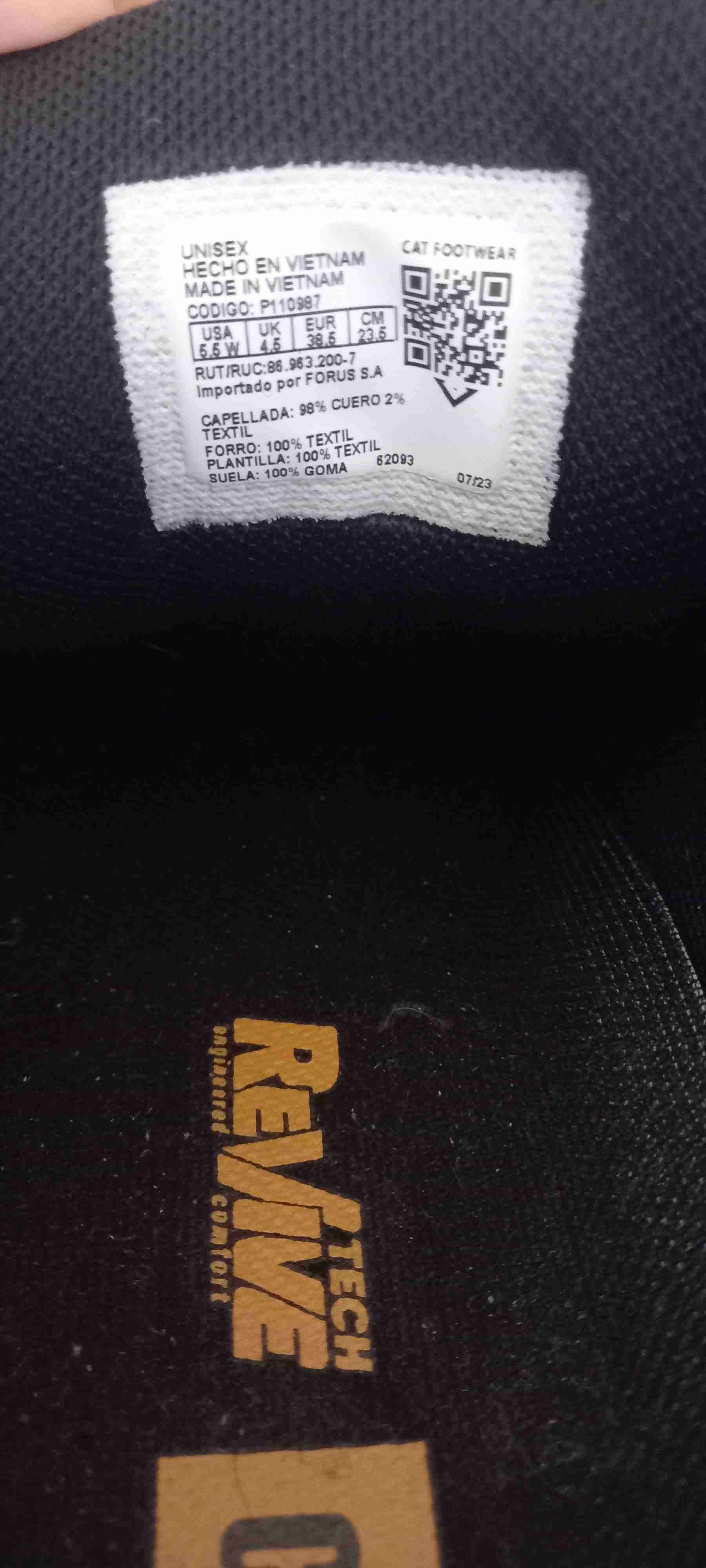 Zapatos negros CAT - 3