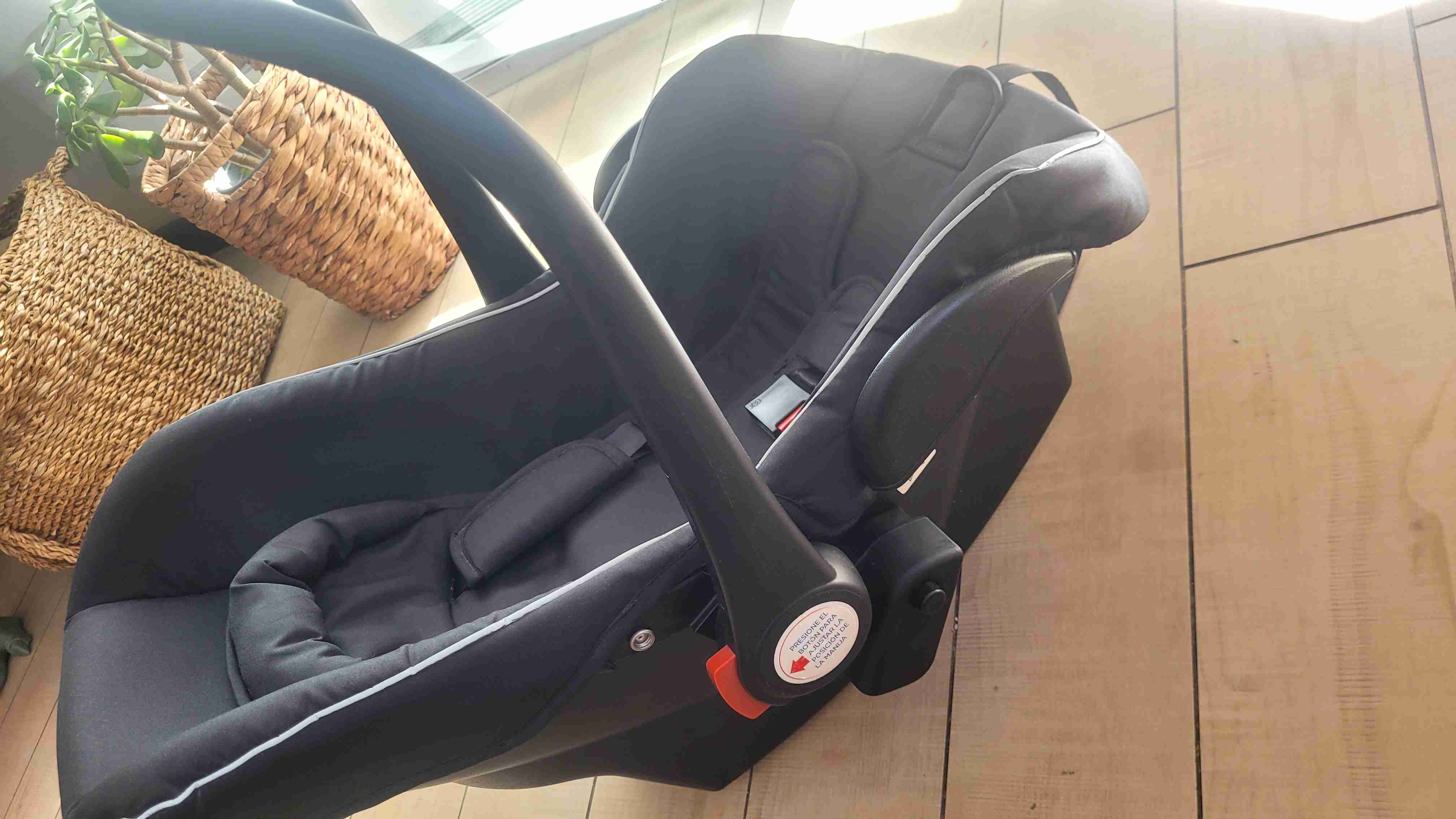 Silla para auto Carestino negra - miniatura 3