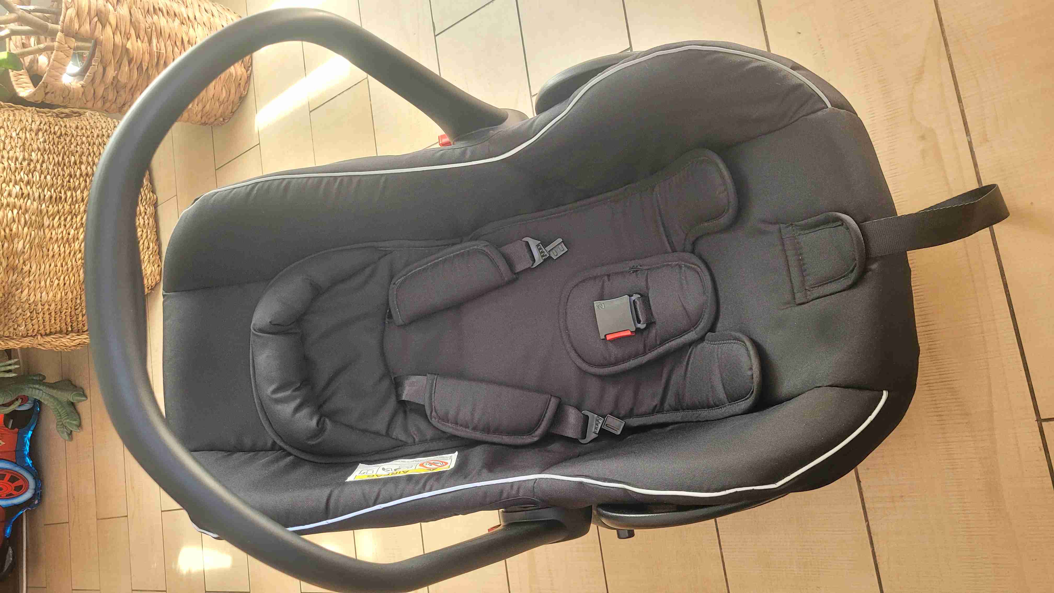 Silla para auto Carestino negra - miniatura 4