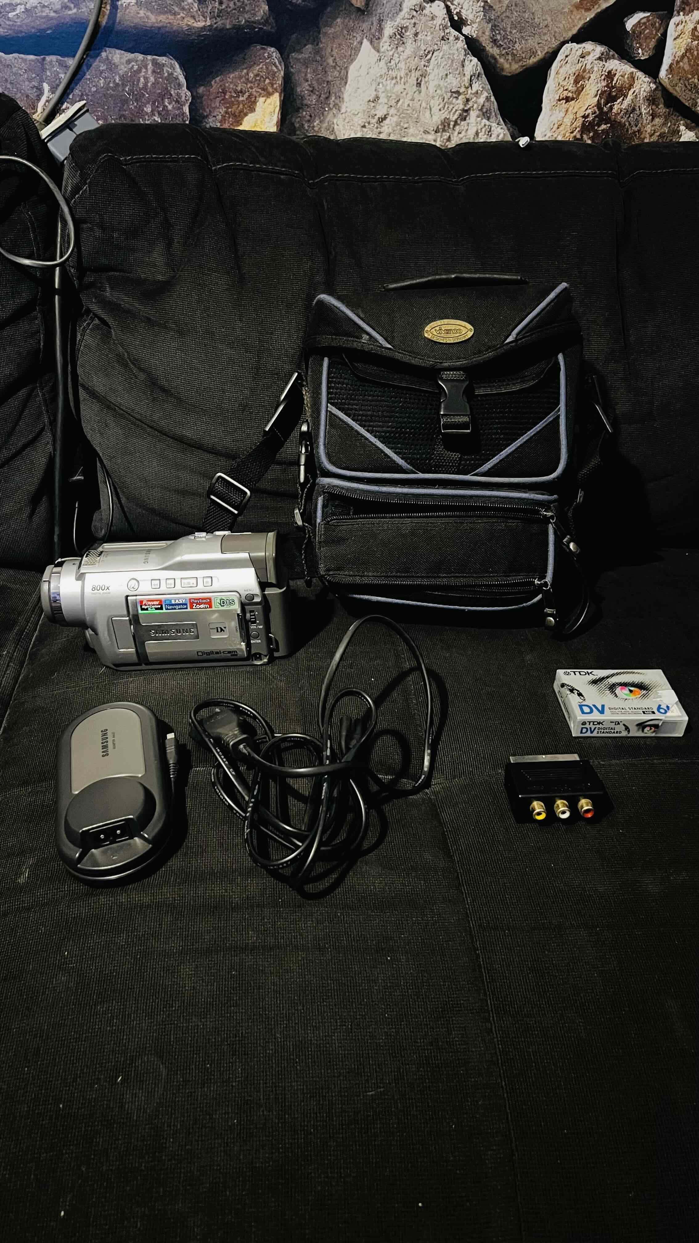 Videocámara Samsung con accesorios - miniatura 1