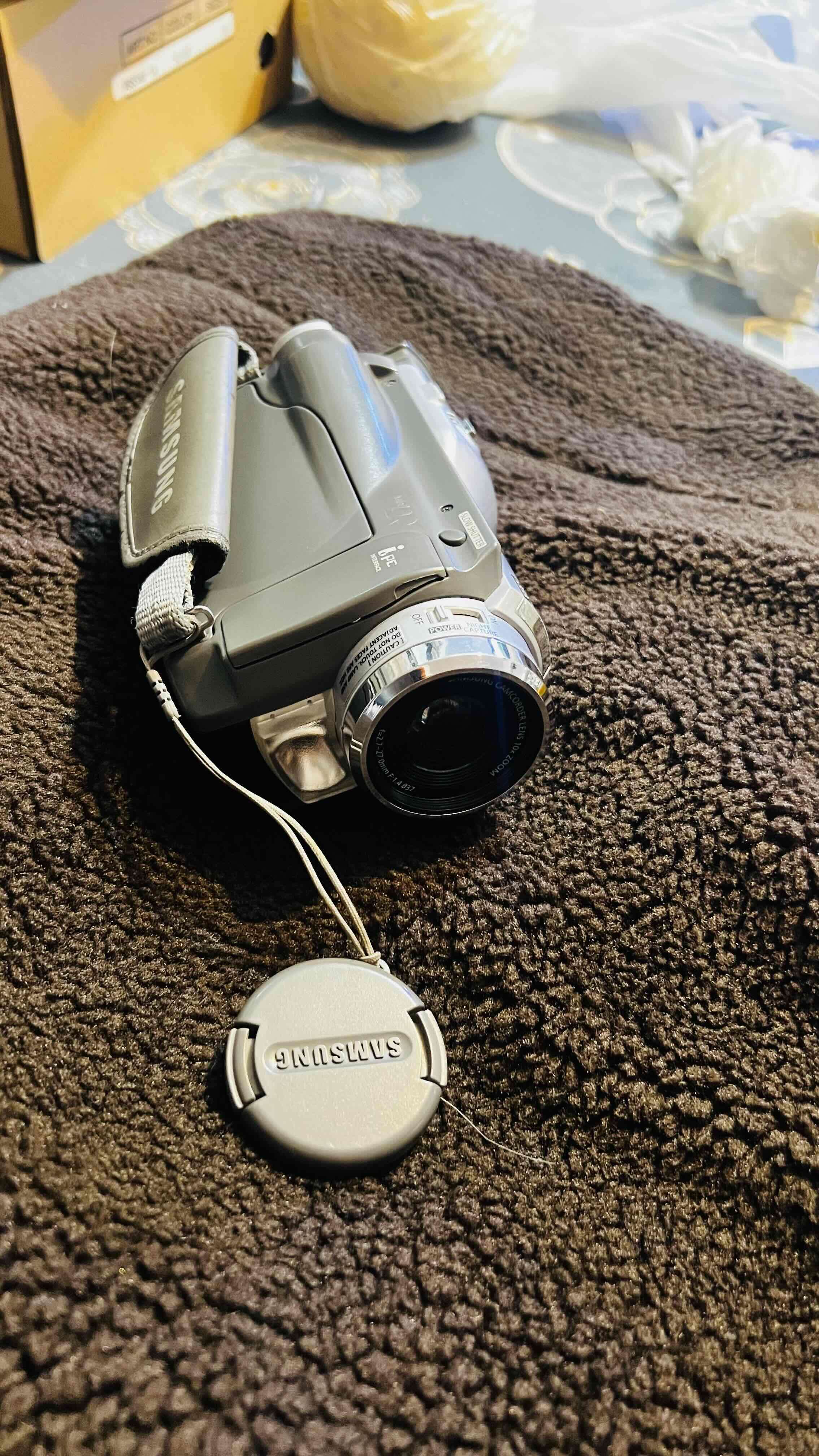 Videocámara Samsung con accesorios - miniatura 4