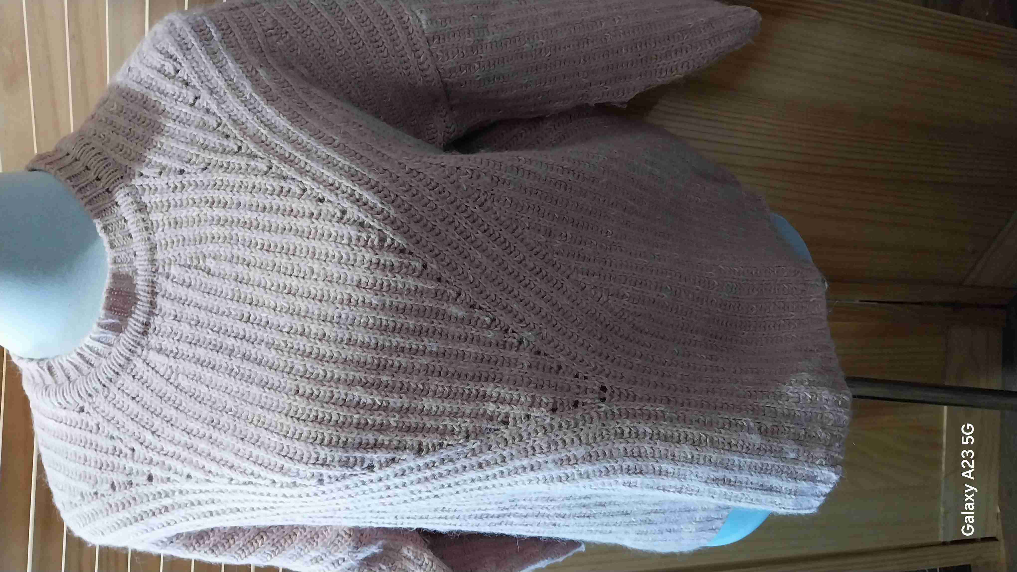 Vestido negro con estampado abstracto - miniatura 4