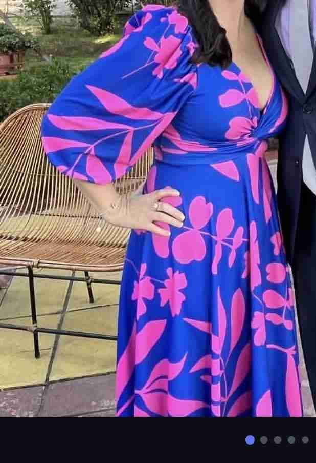 Vestido azul con flores rosas - 2