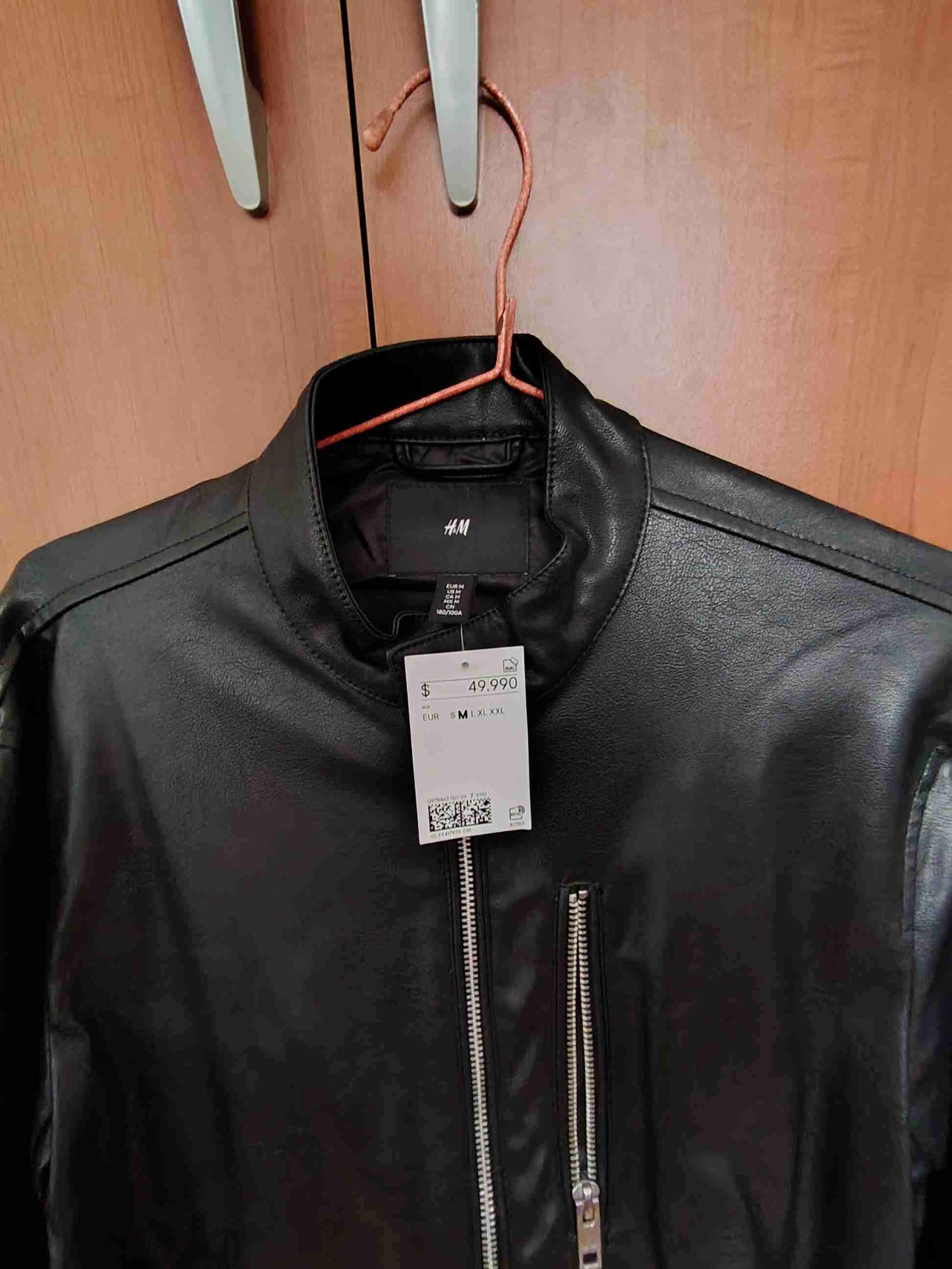 Chaqueta de cuero negra nueva - miniatura 2