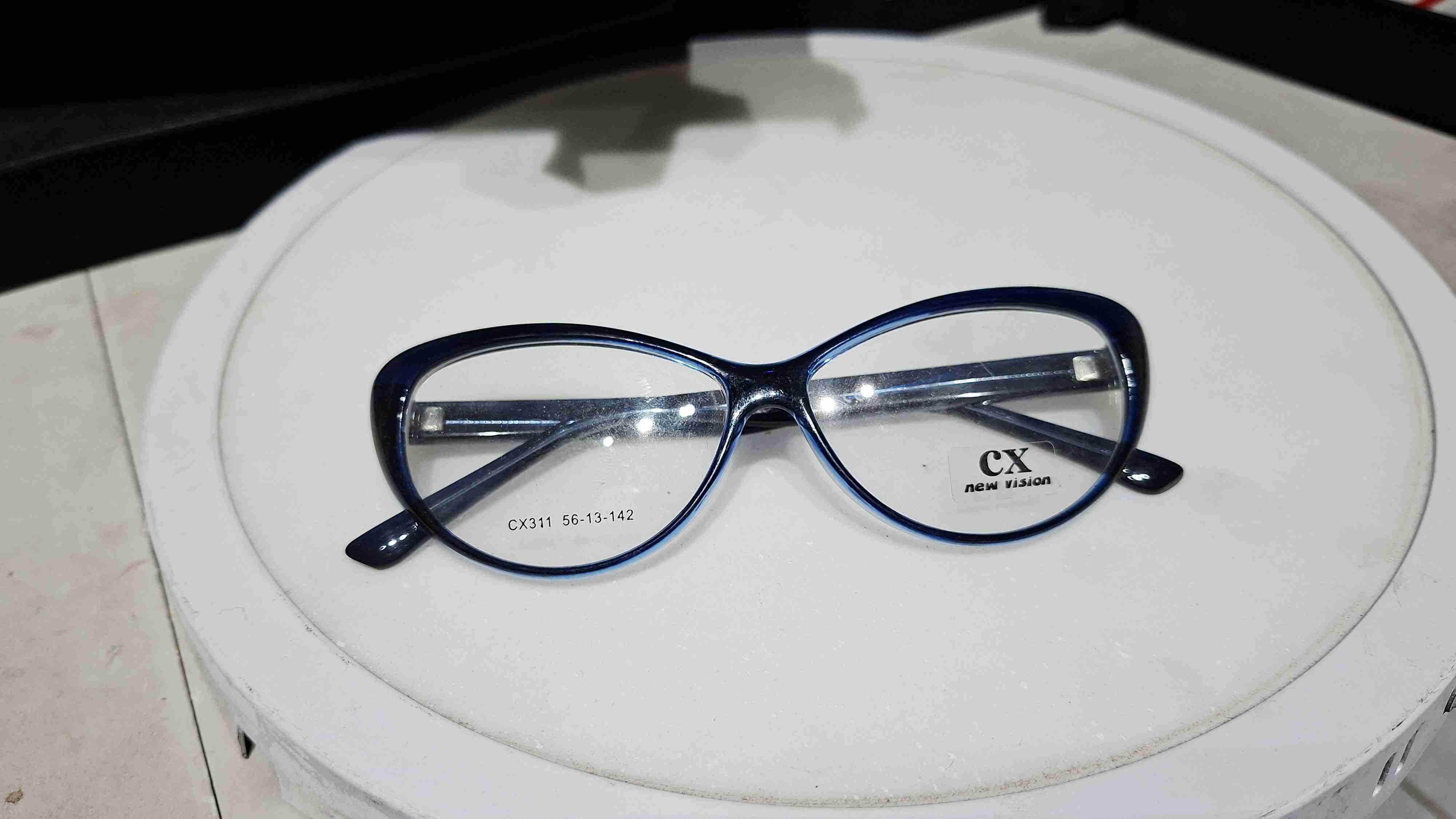 Monturas de lentes opticos - miniatura 2