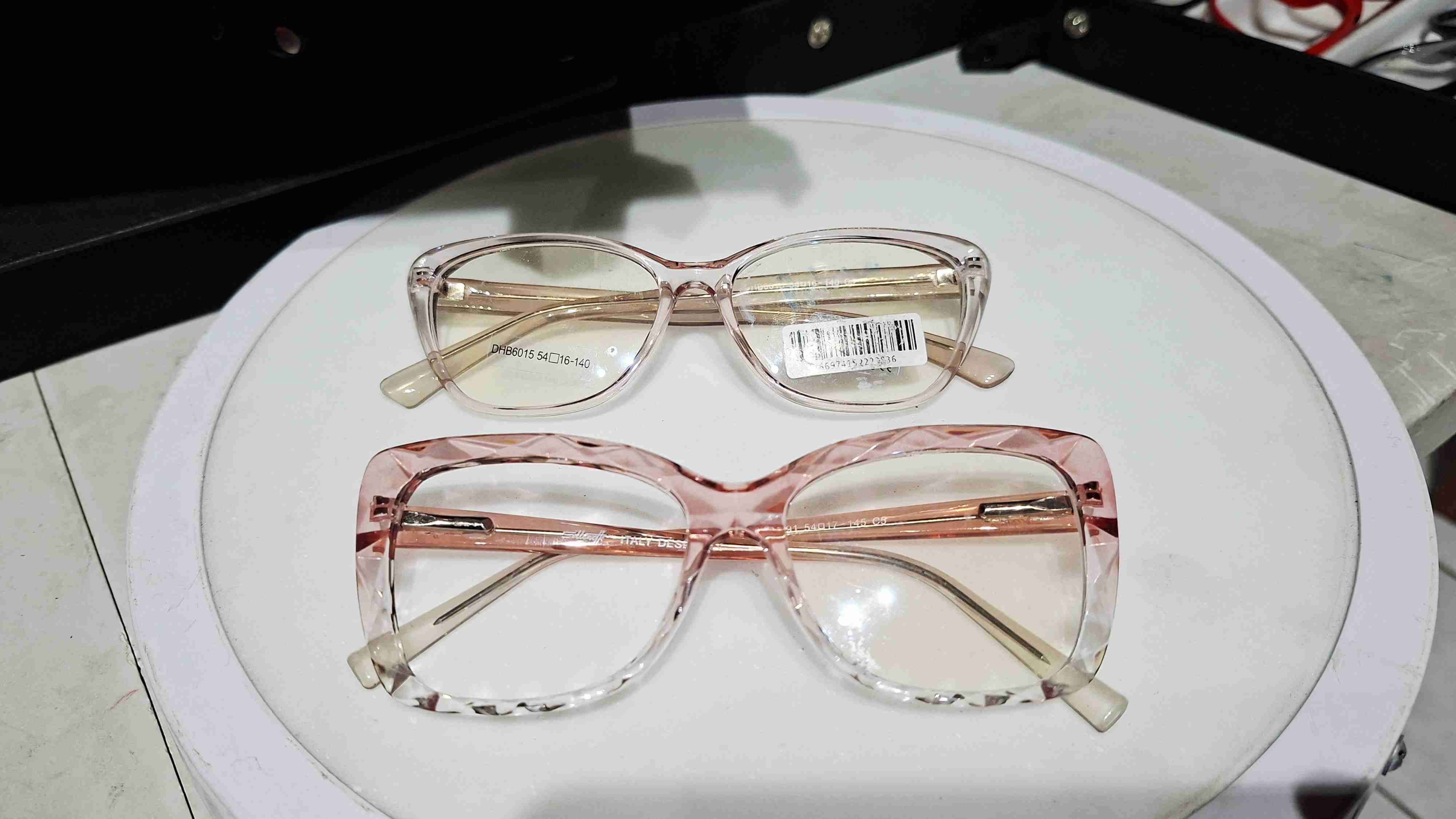 Monturas de lentes opticos - miniatura 3