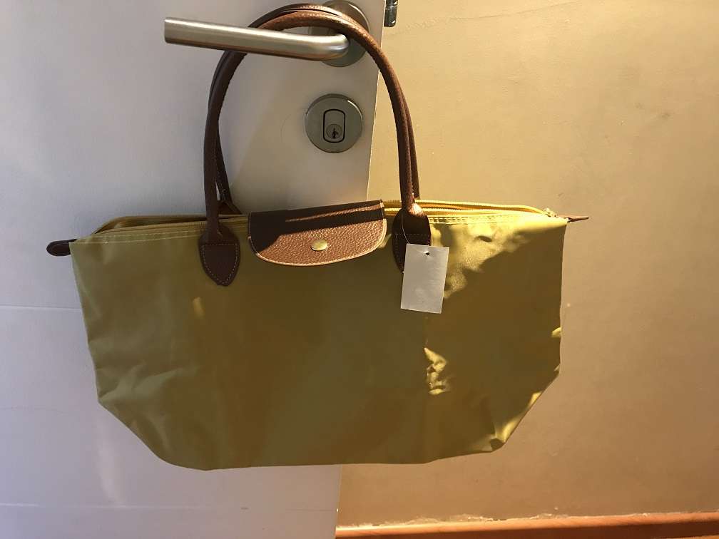 Bolso ocartera amarillo mostaza con asas - miniatura 2