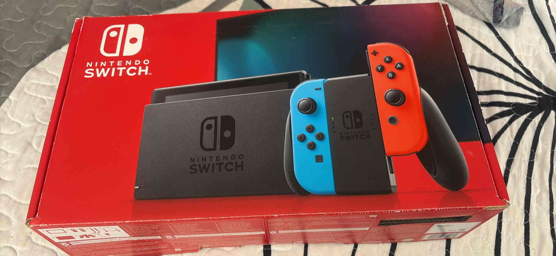 Consola Nintendo Switch con Joy-Con - miniatura 1
