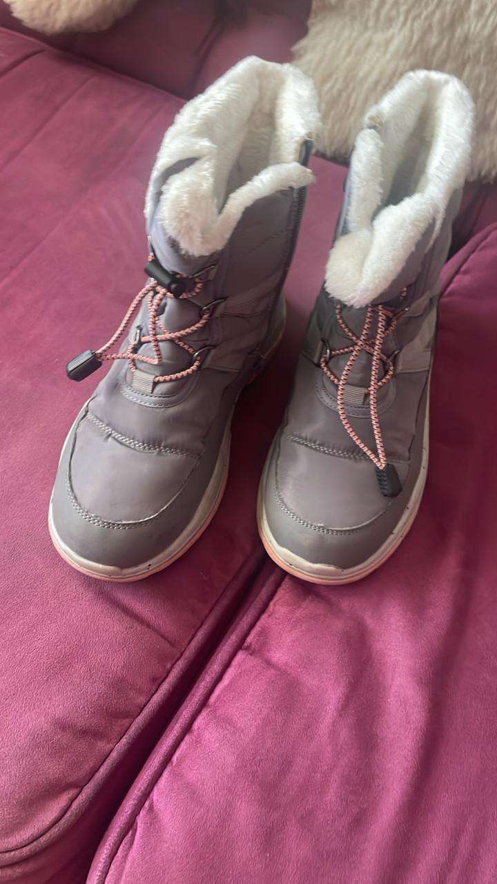 Botas de invierno gris - miniatura 1