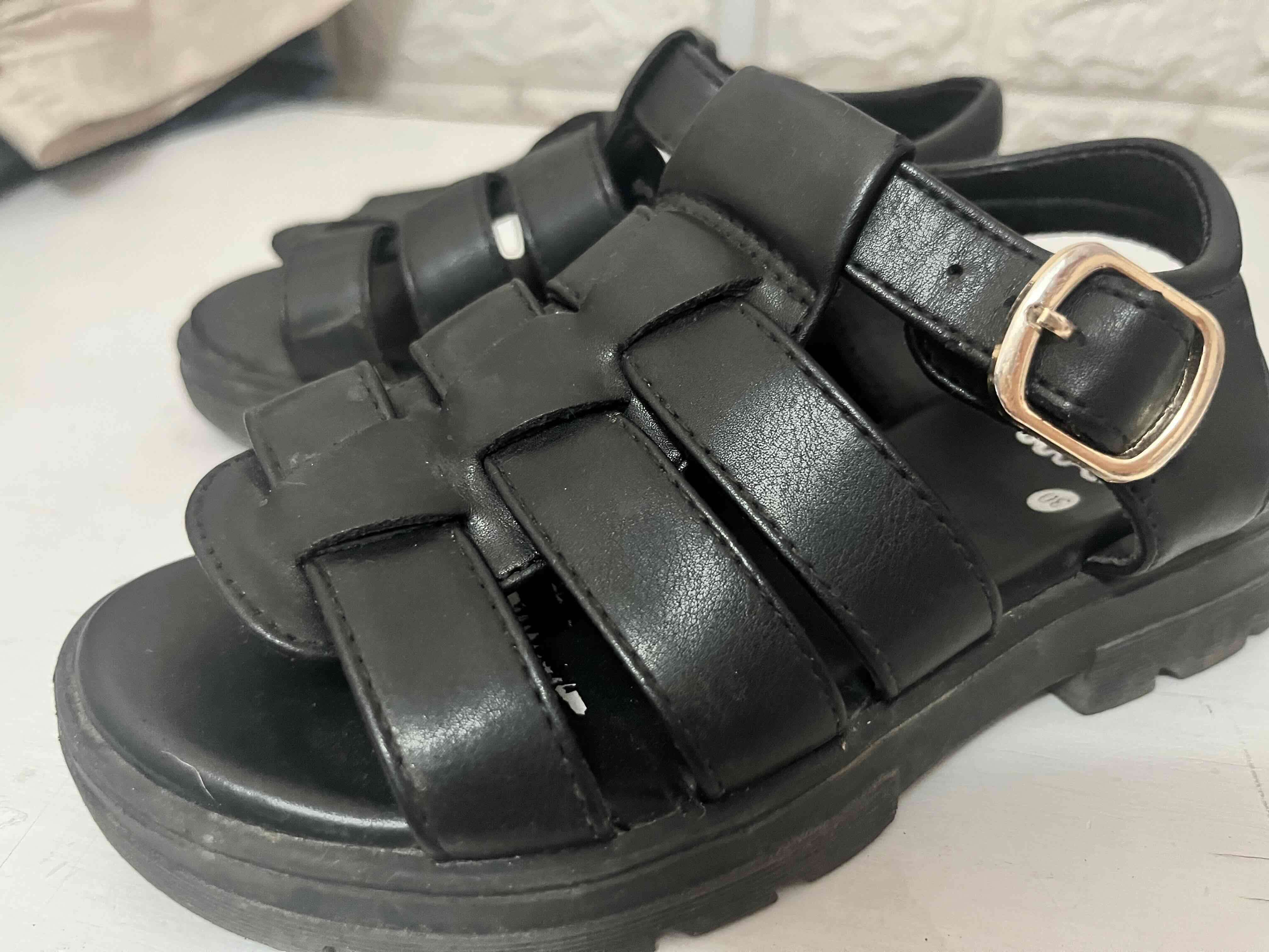 Sandalias negras con plataforma - miniatura 3