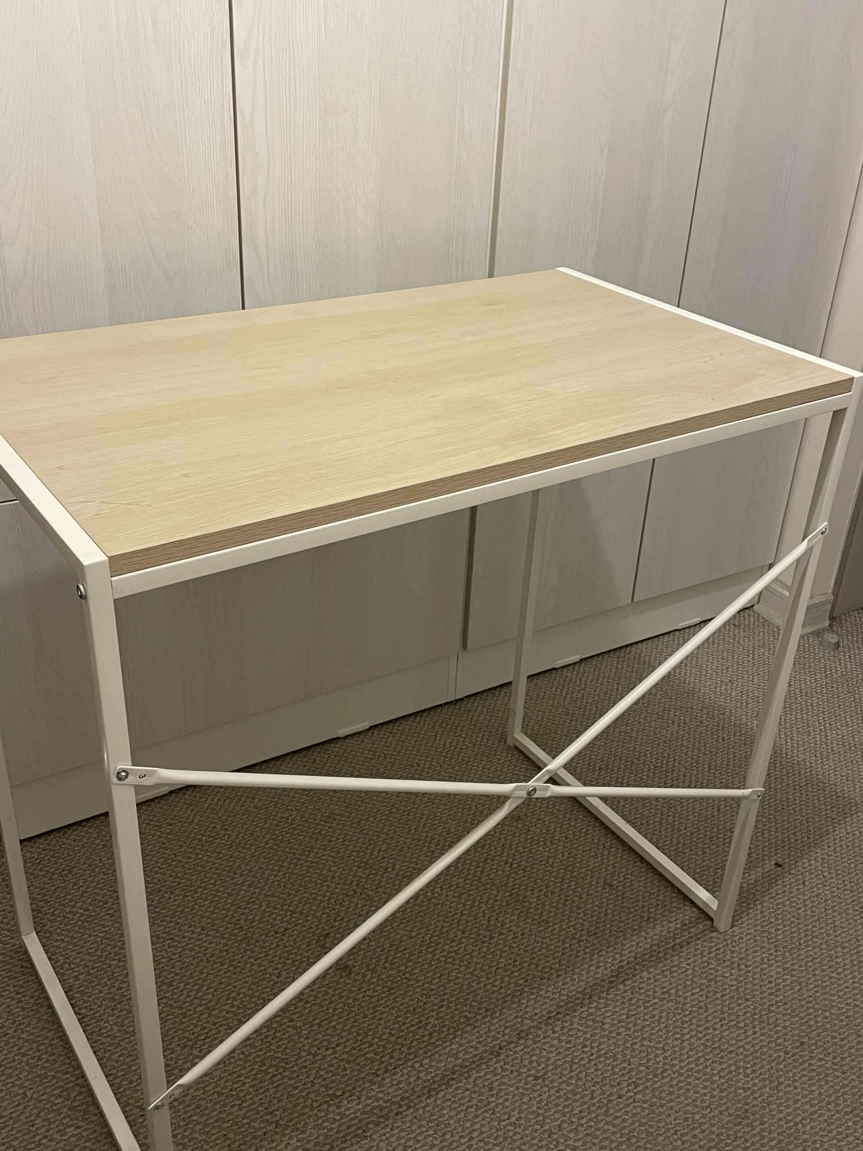 Escritorio compacto madera y metal - miniatura 4