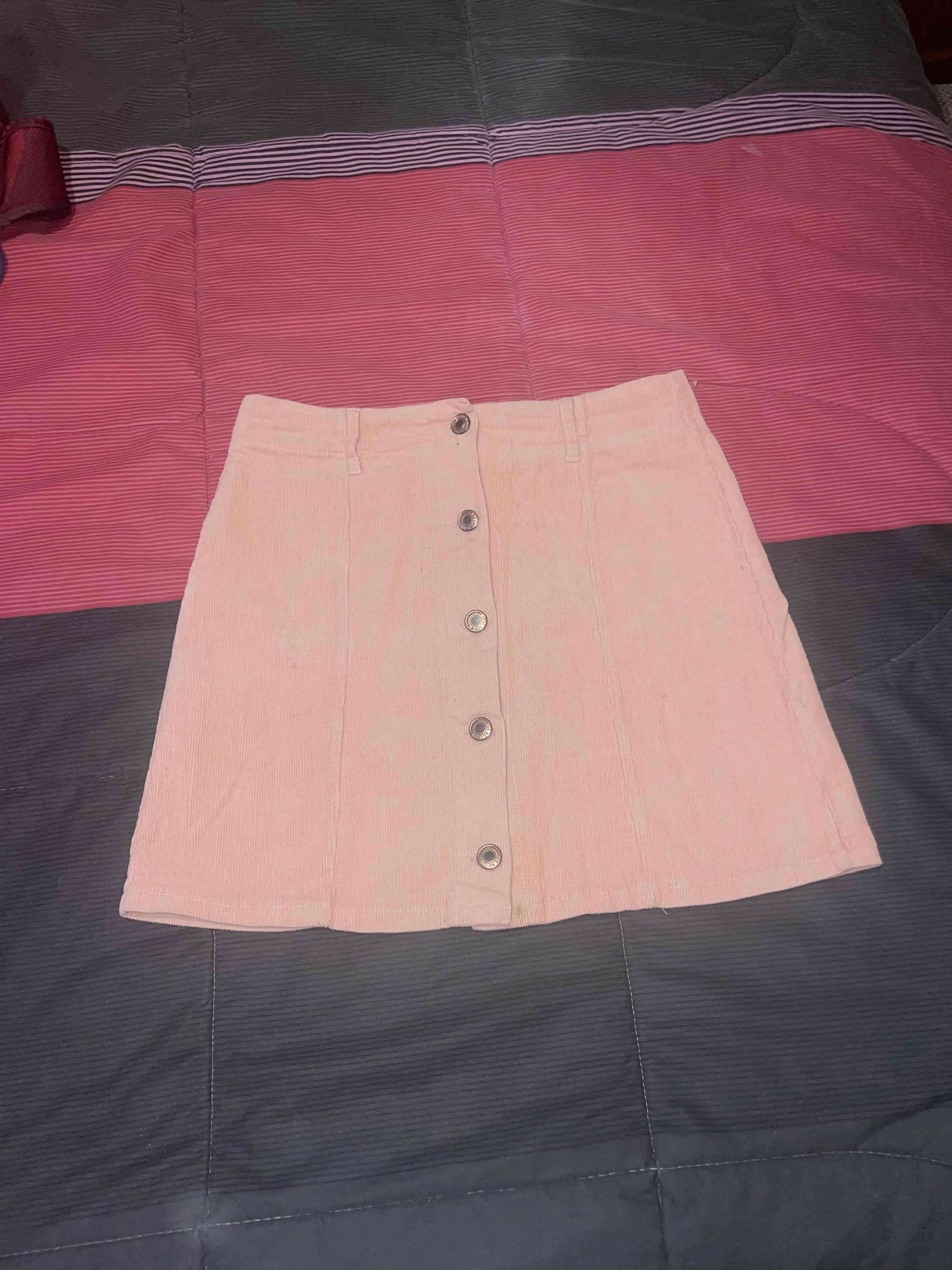 Falda rosada con botones talla S - miniatura 3