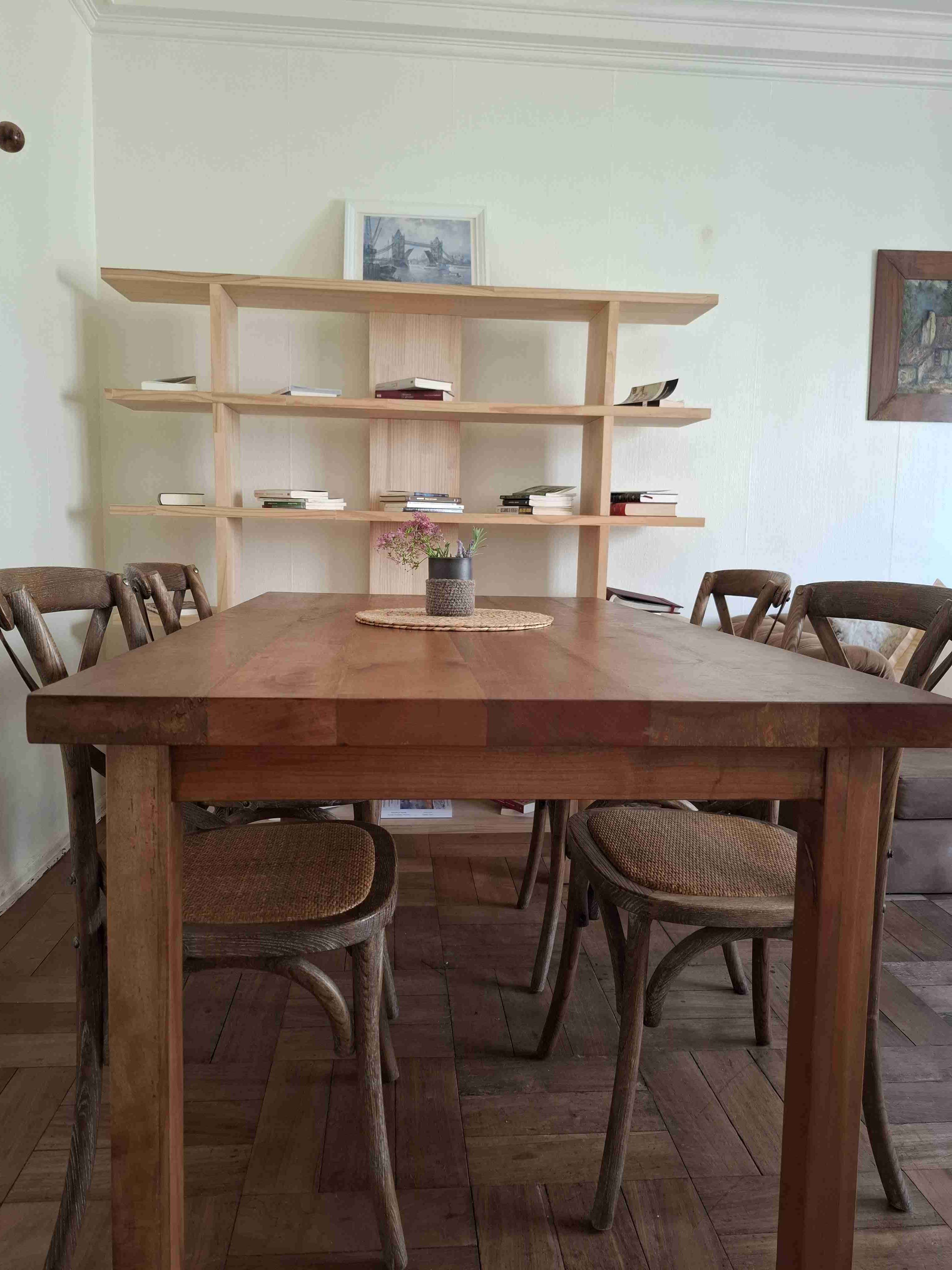 Mesa comedor de madera con sillas - miniatura 3