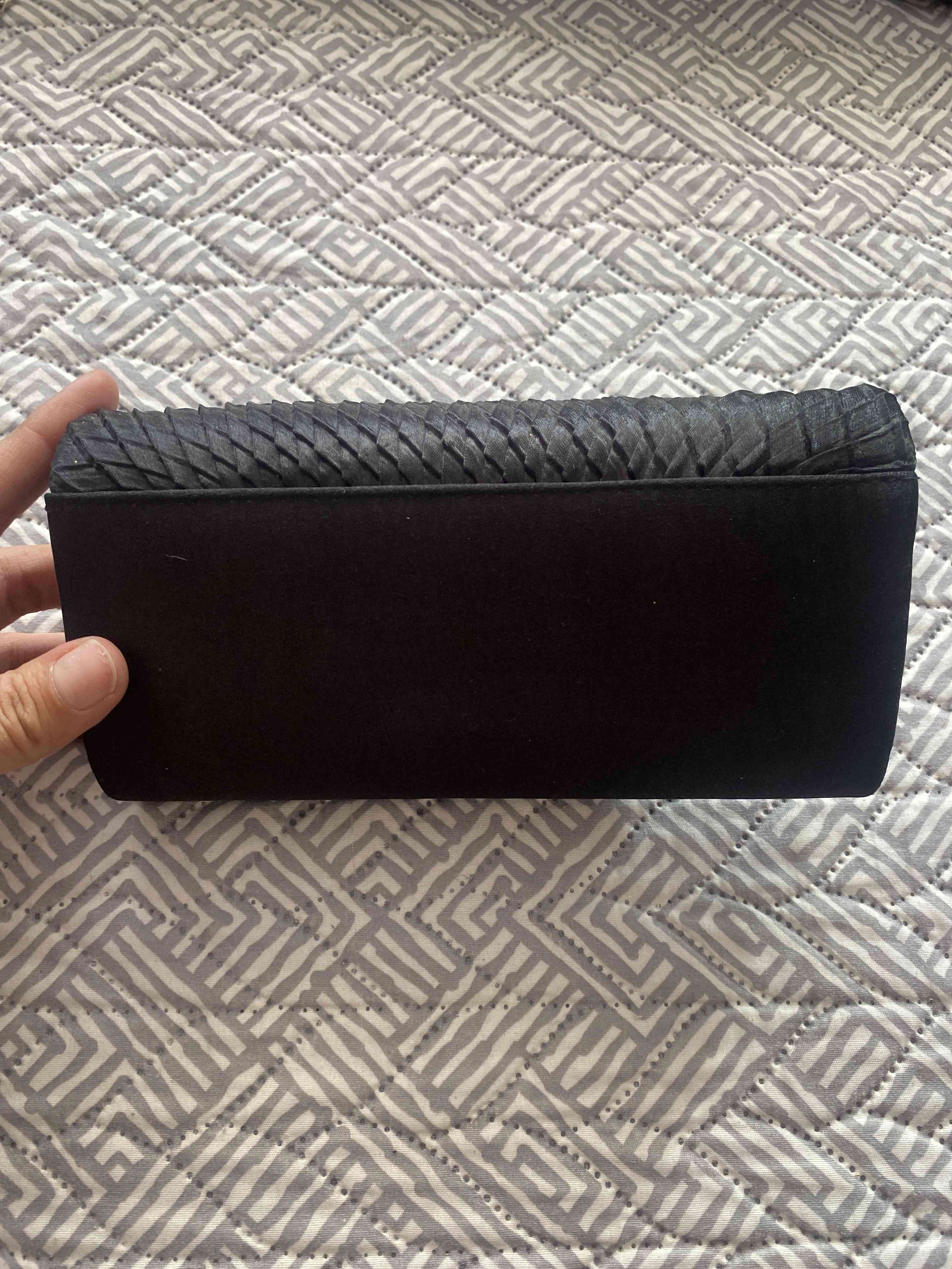 Estuche negro para anteojos - miniatura 3