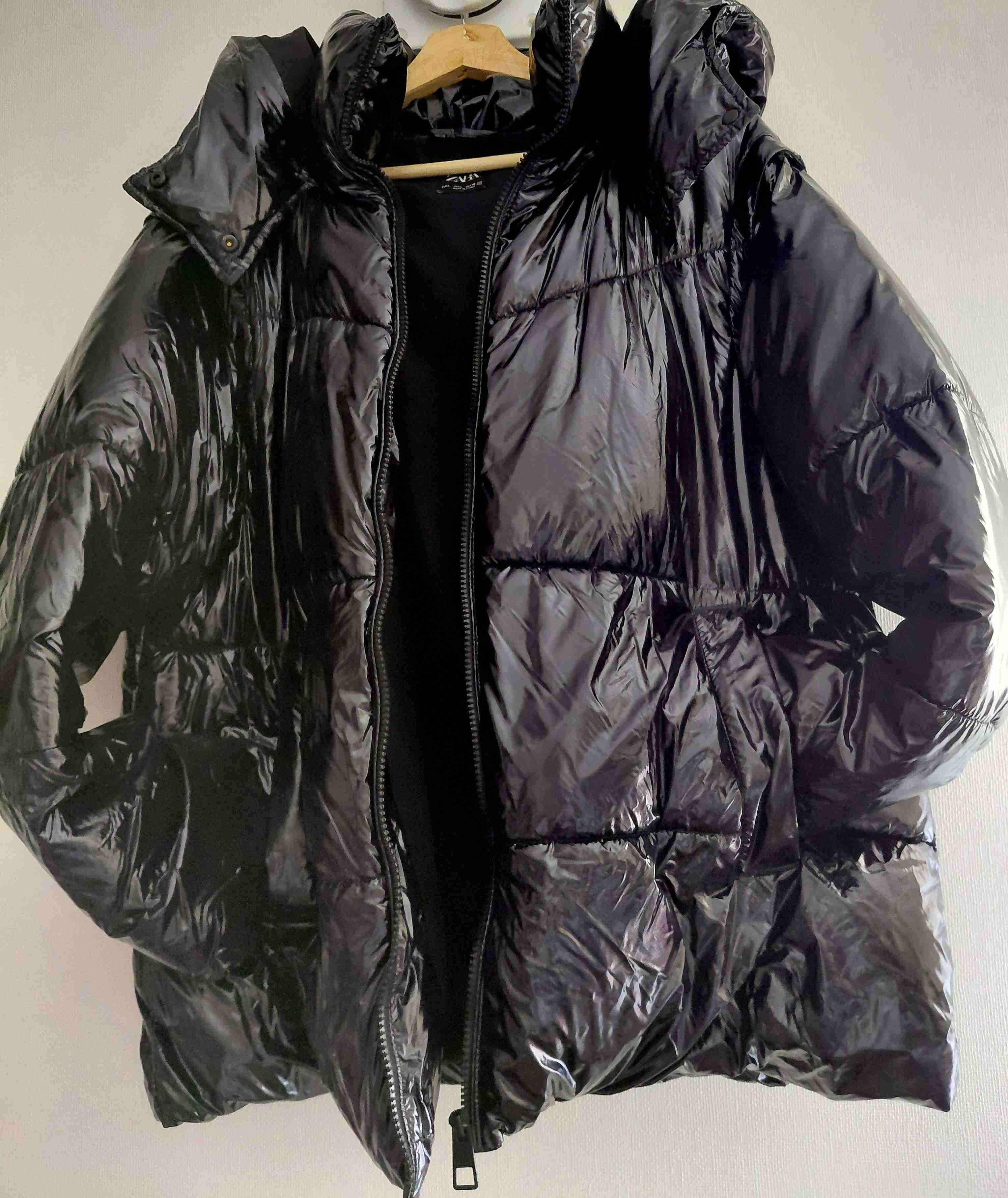 Chaqueta acolchada negra brillante Zara - 1