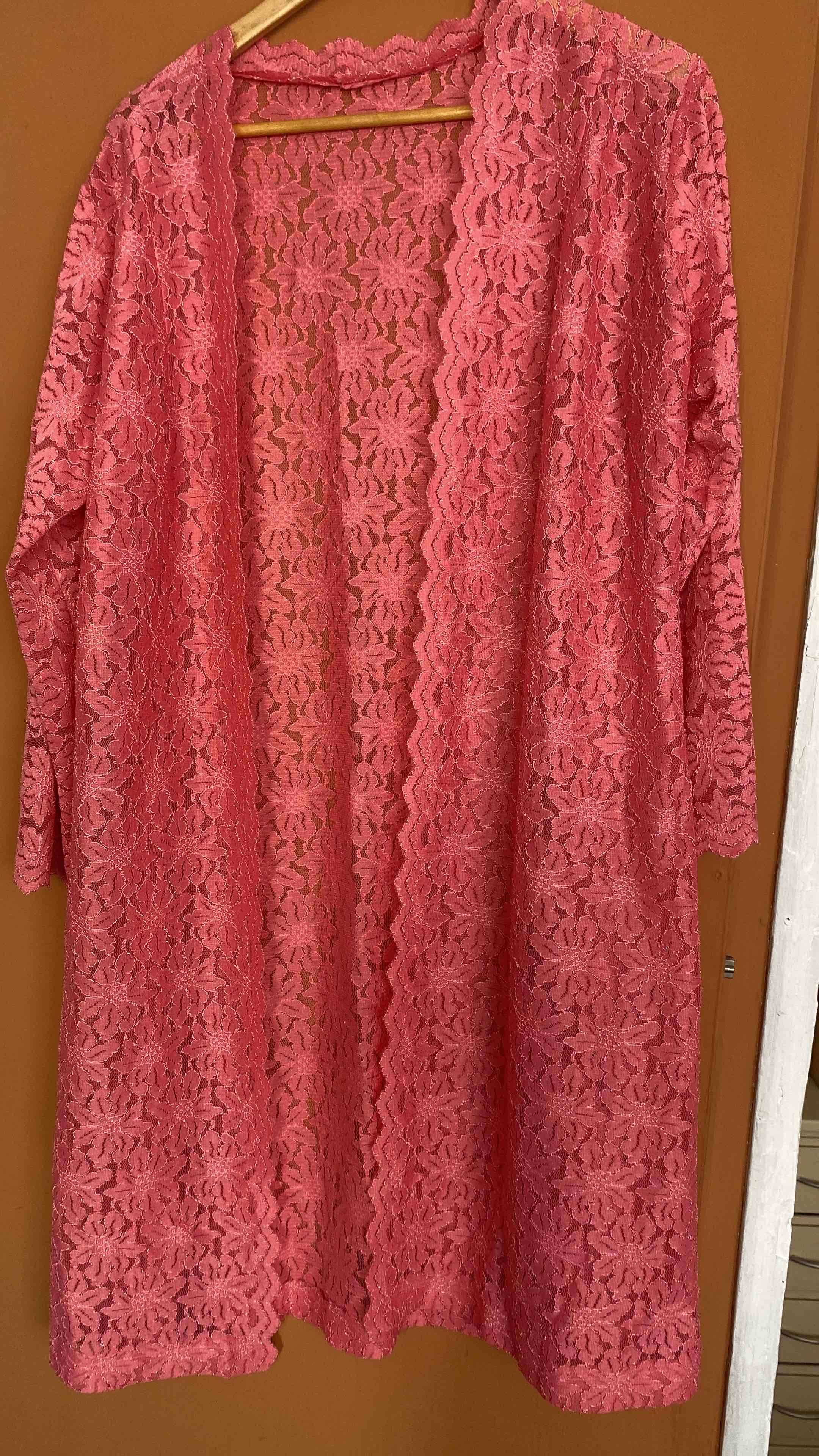 Vestido azul con encaje rosa - miniatura 3