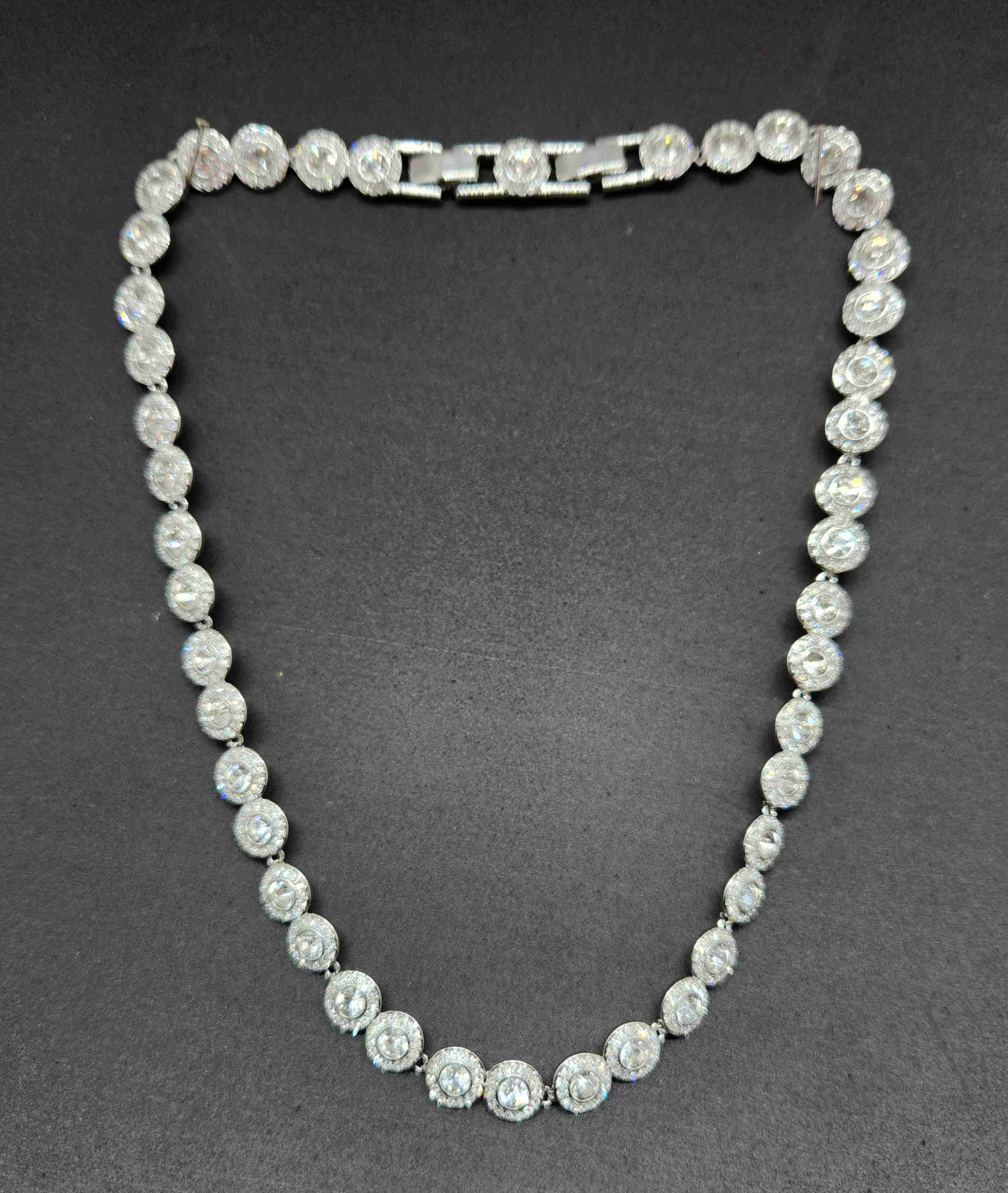 Collar de perlas brillantes - 1