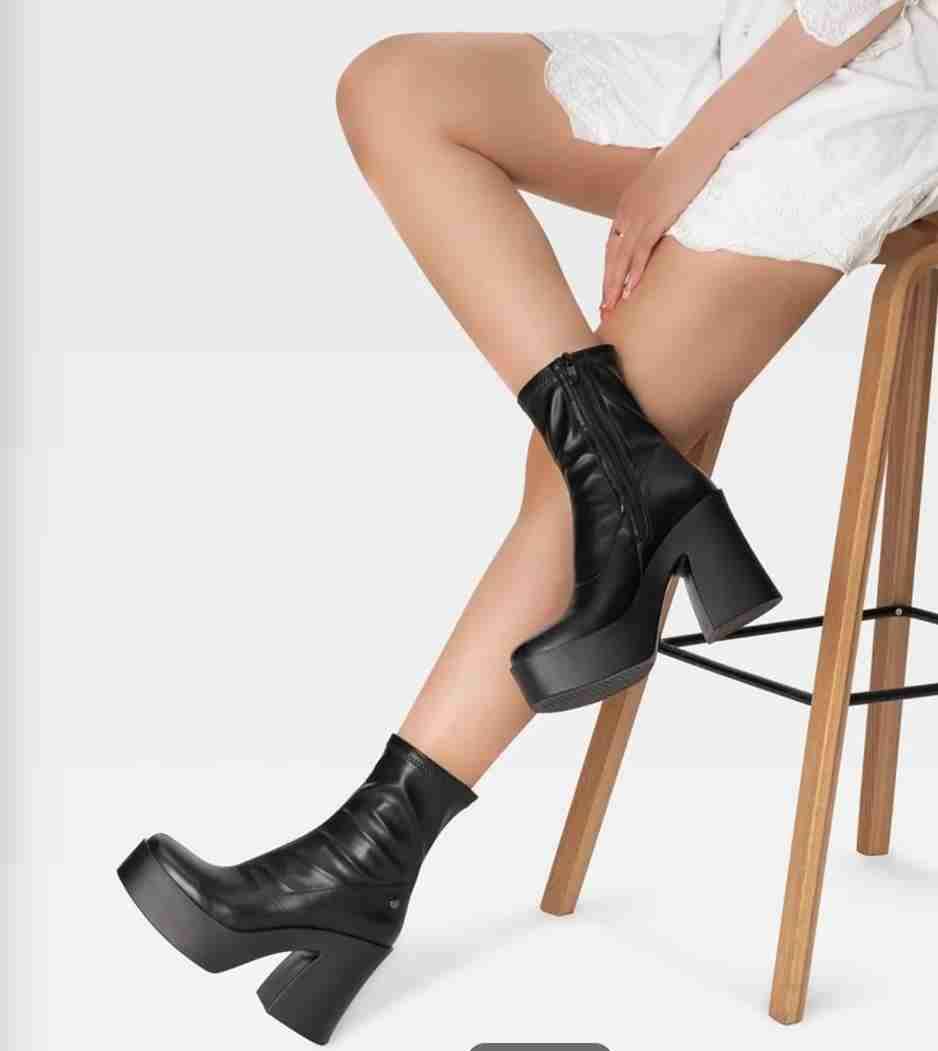 Botines negros con plataforma - miniatura 1