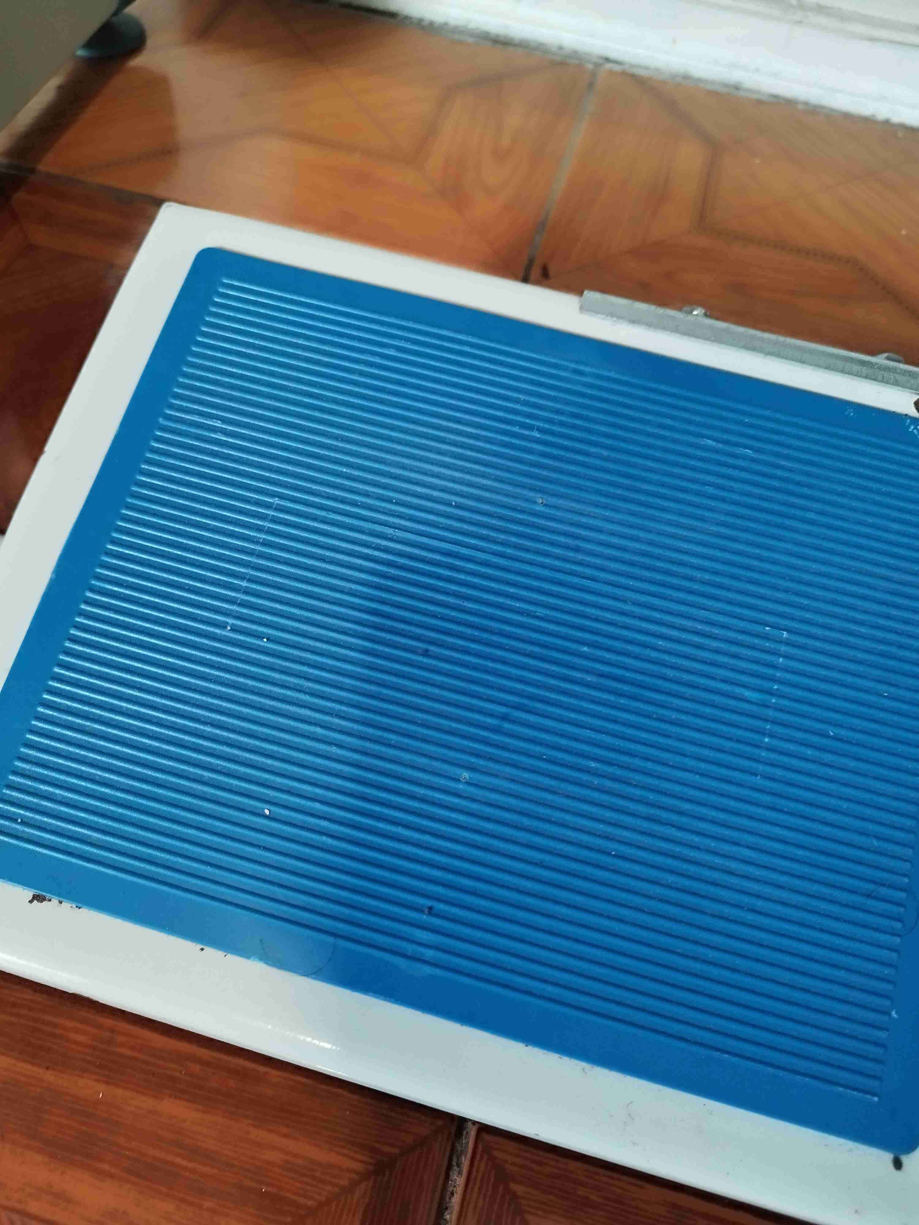 Máquina overlock industrial ,con mesa de trabajo - 4