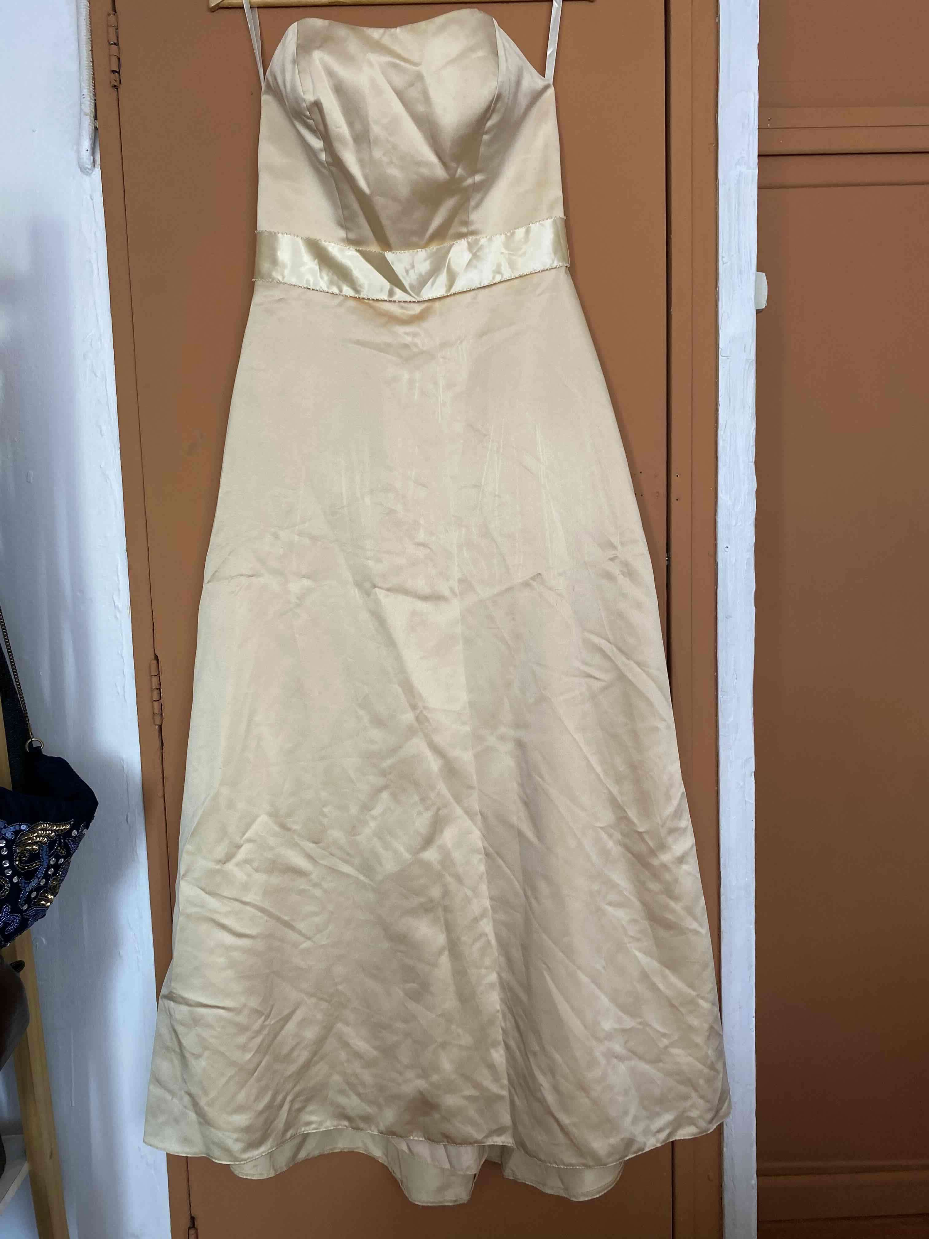 Vestido de fiesta dorado - miniatura 1