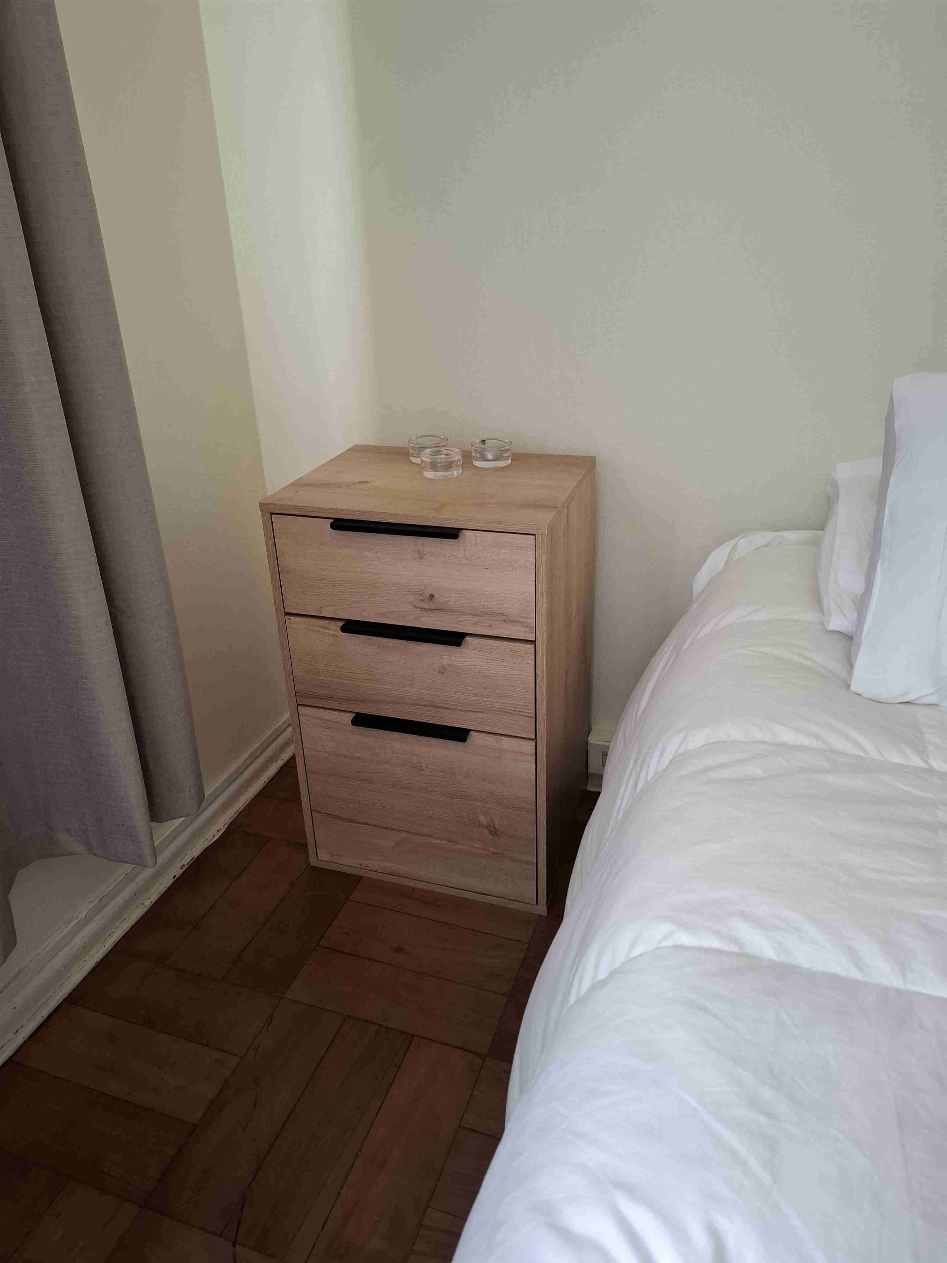 Veladores y Closets minimalistas - miniatura 2