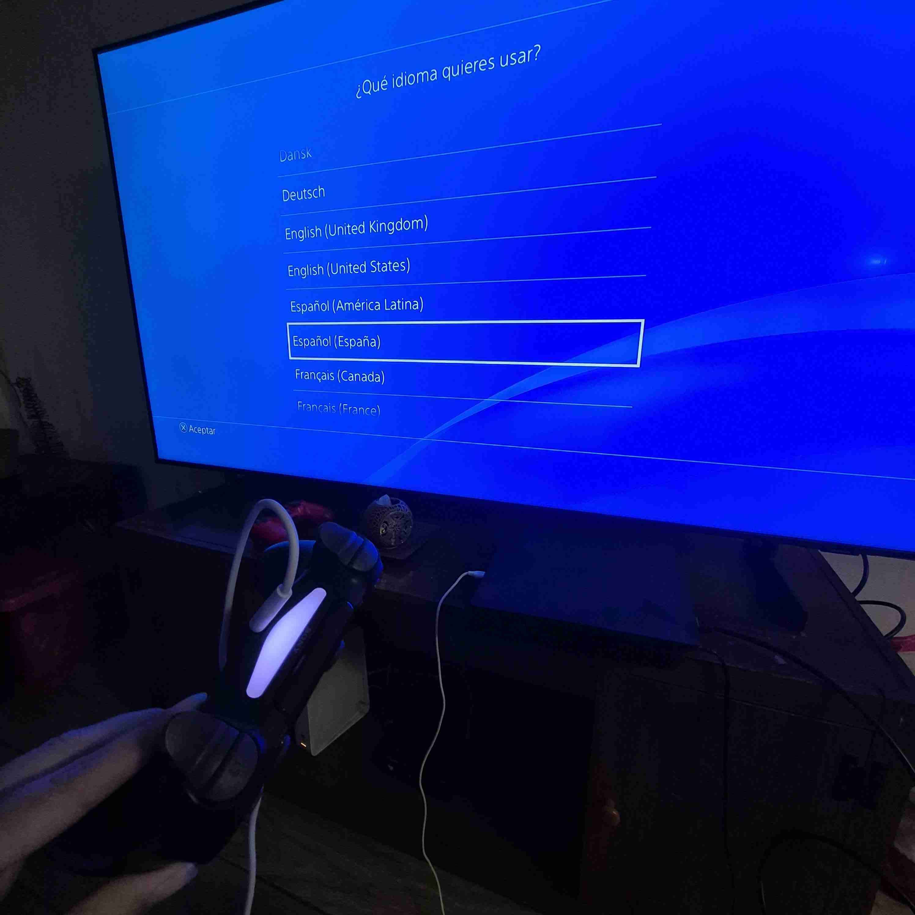 Consola PS4 con controladores y juegos - 4