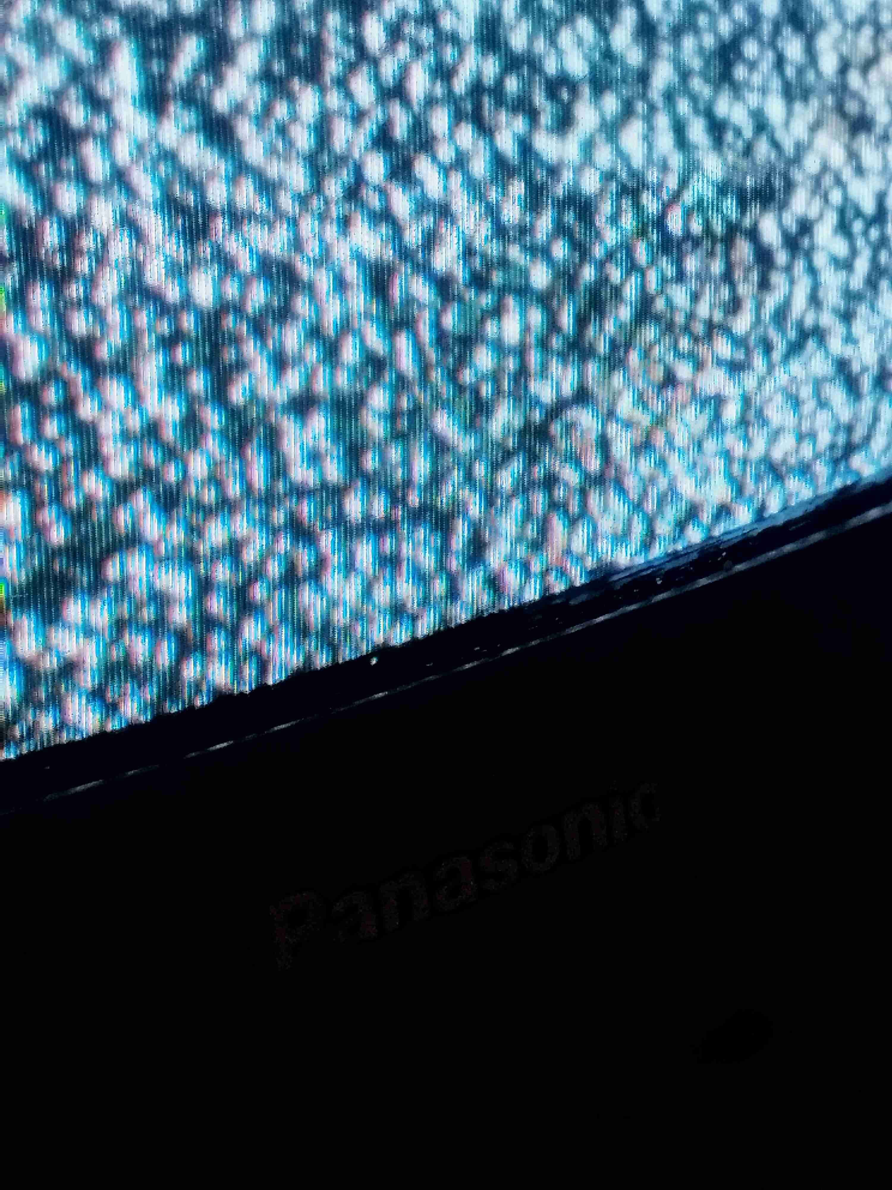 Televisor antiguo Panasonic 14 pulgadas - miniatura 5