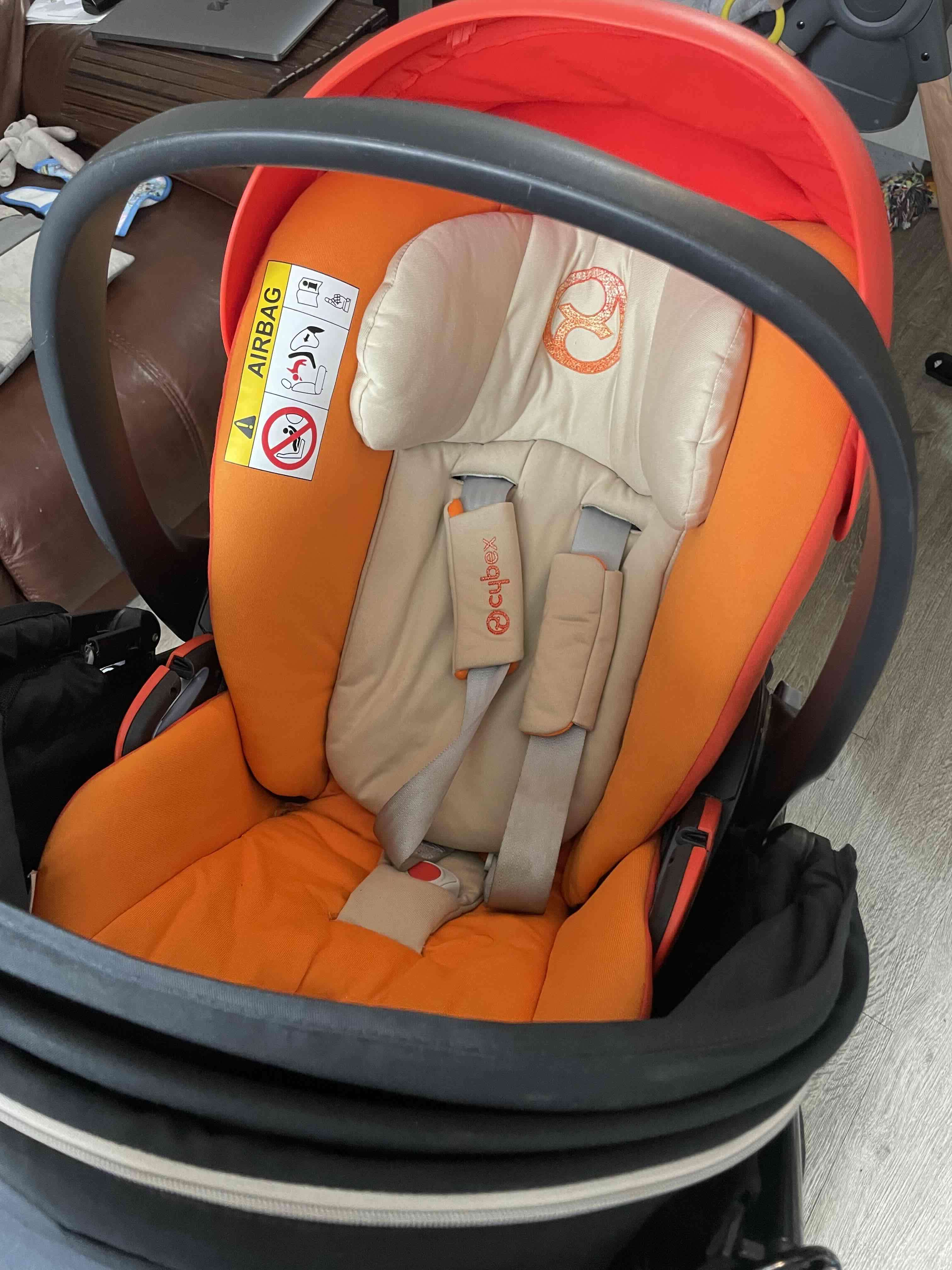 Coche para bebé Cybex + huevito reclinable - miniatura 2